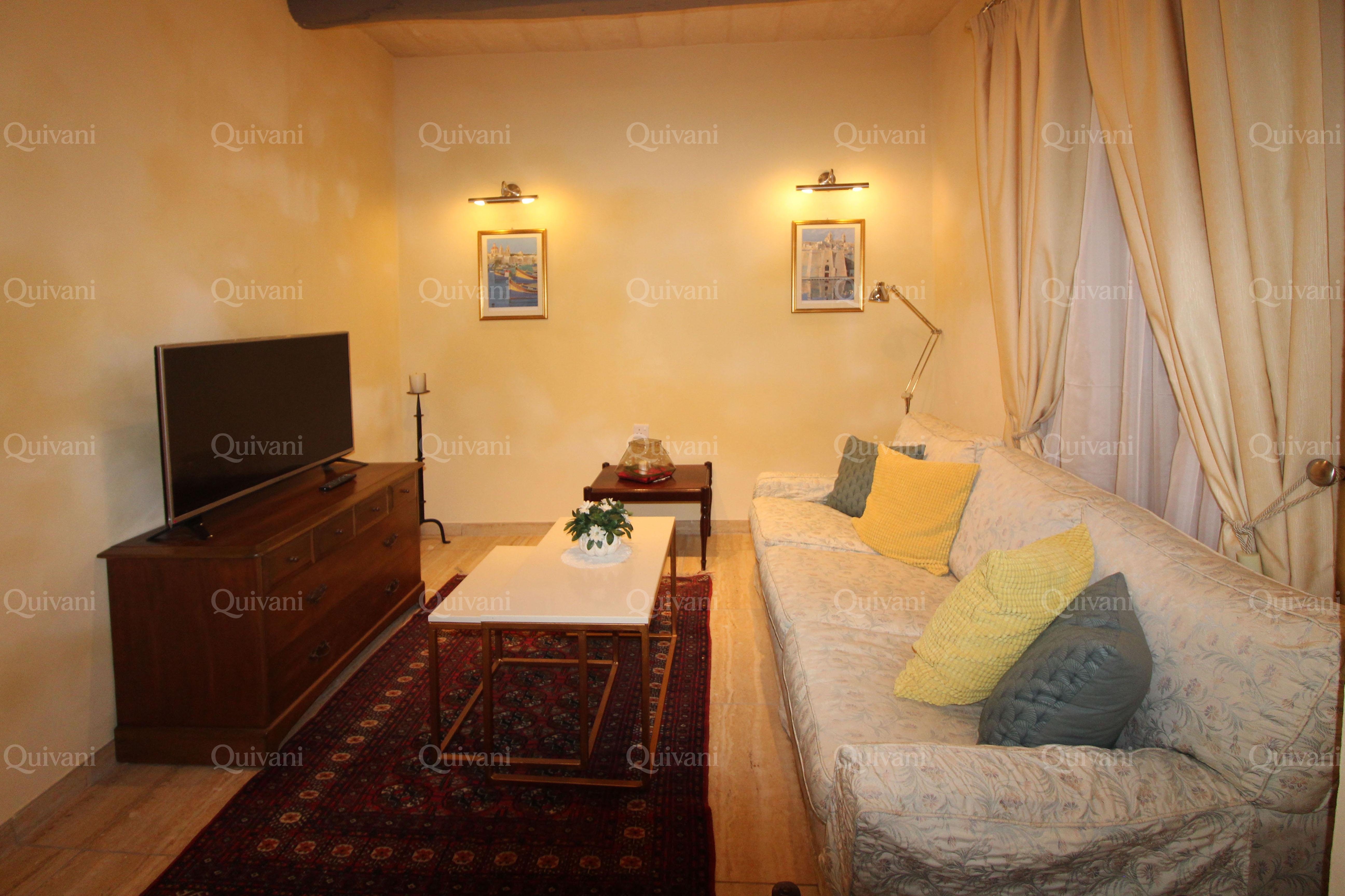 Balzan, Furnished Town House