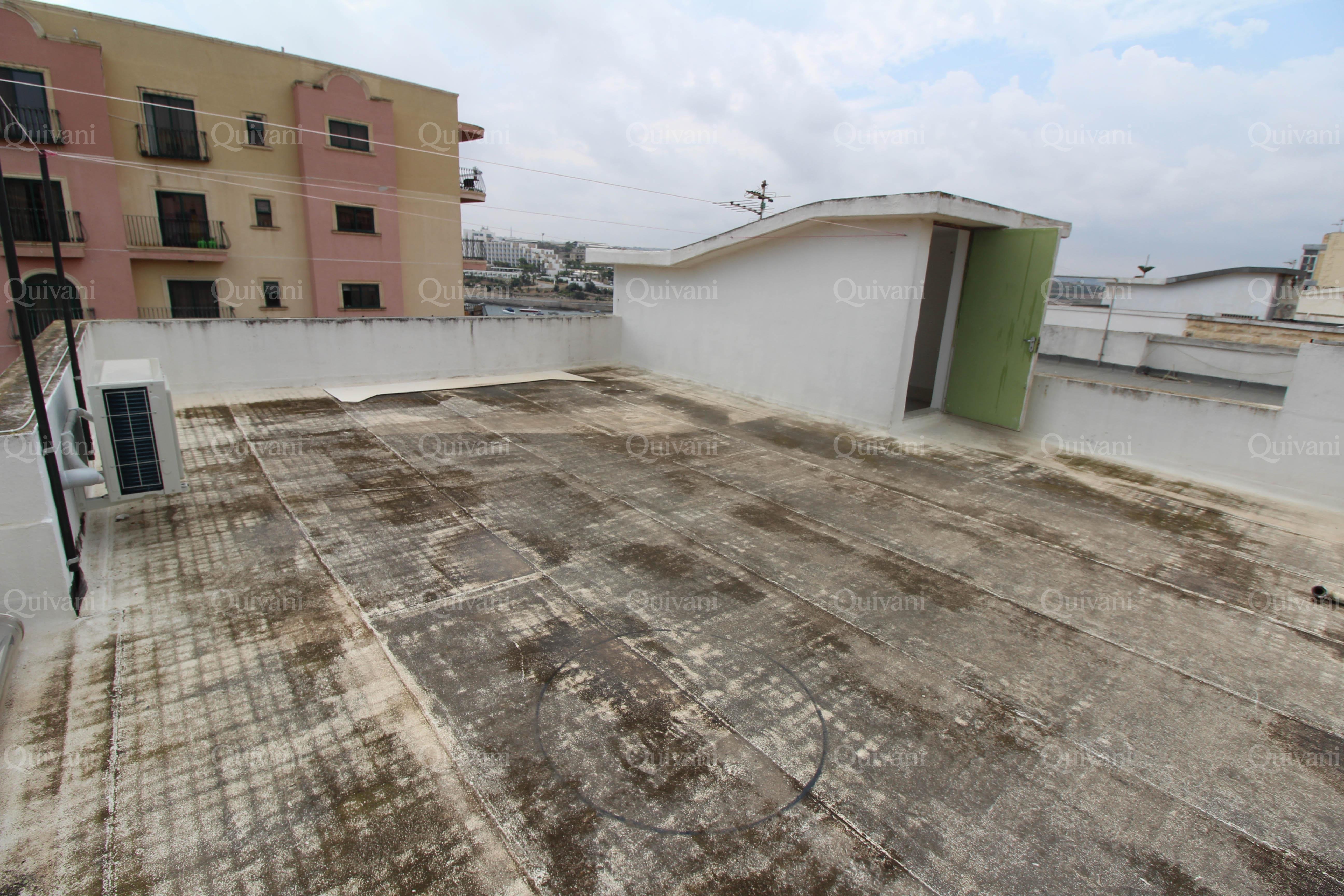 Qawra, Furnished Apartment
