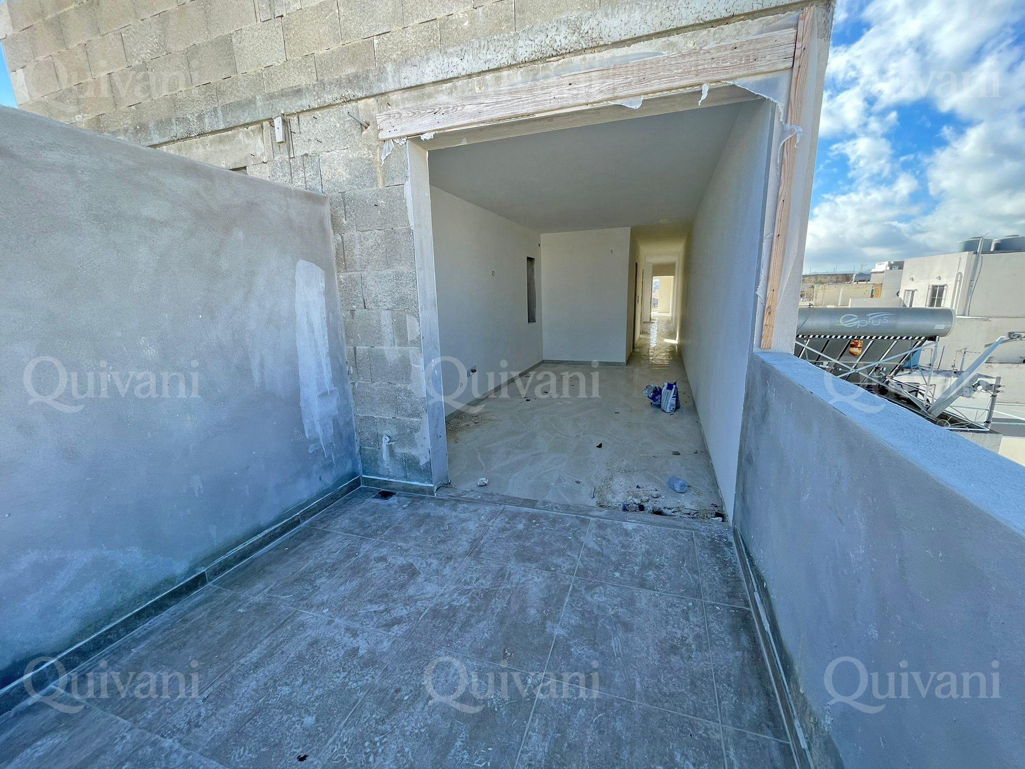 Santa Venera, Finished Penthouse