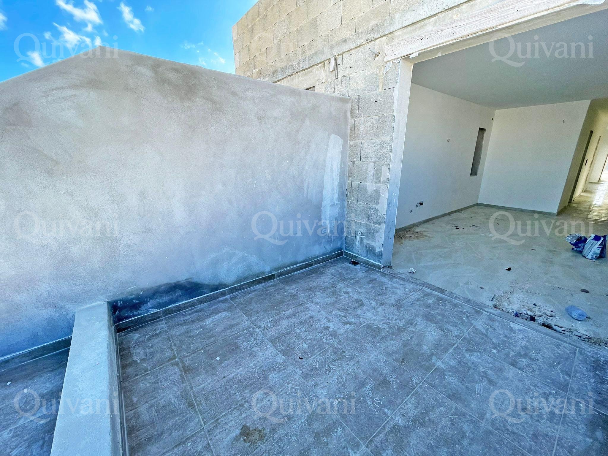 Santa Venera, Finished Penthouse