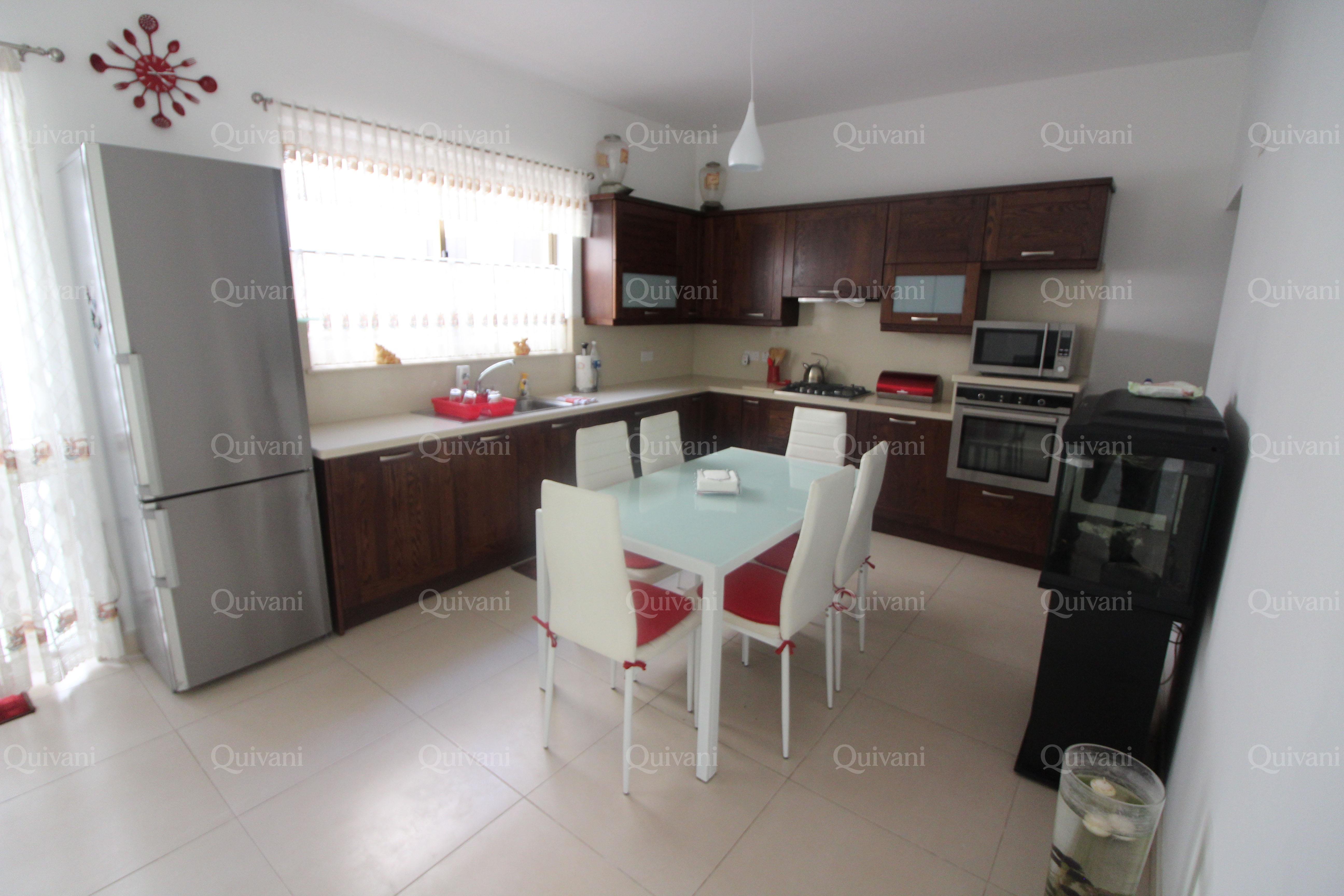 Mosta, Furnished Town House