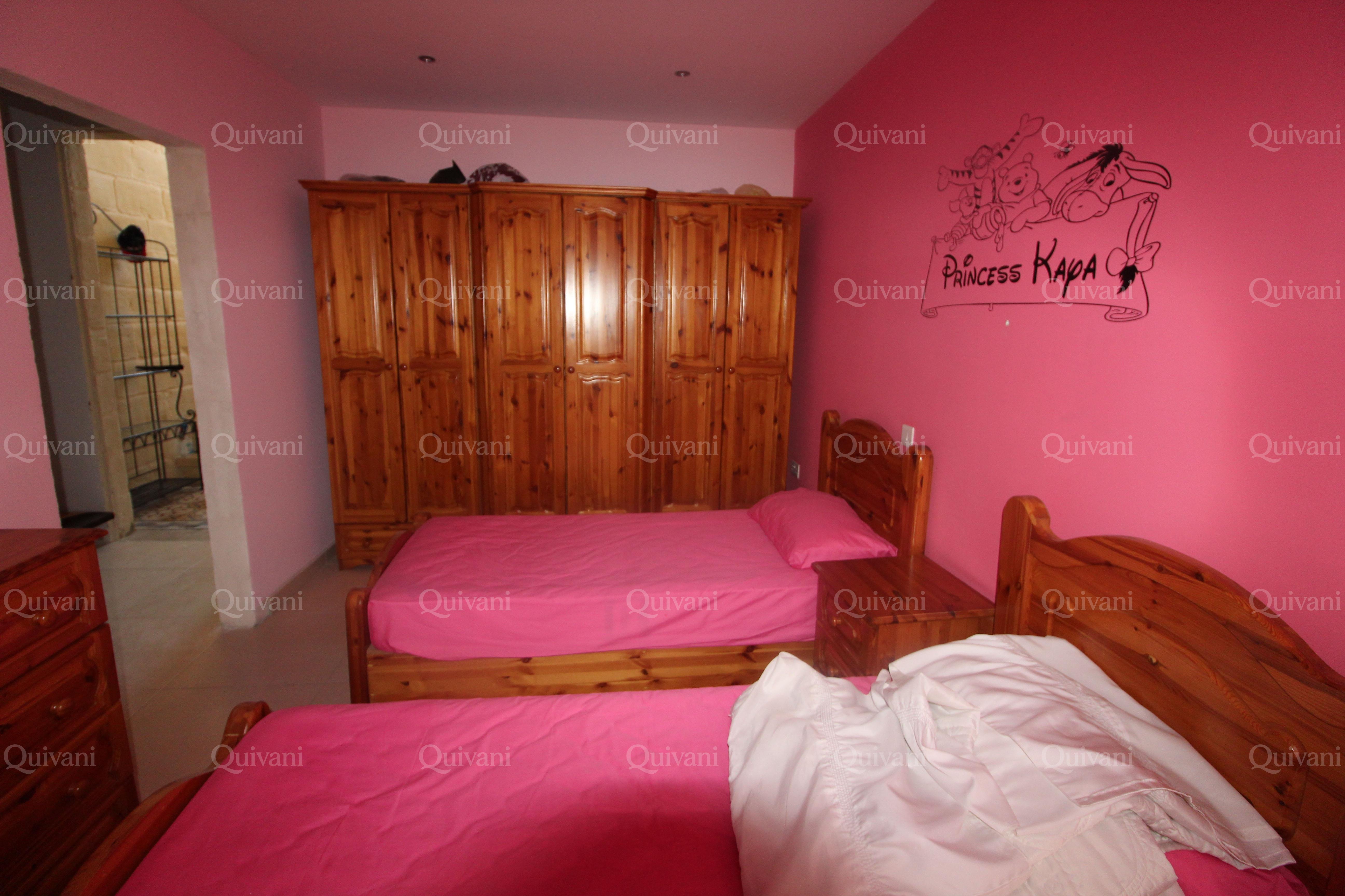 Mosta, Furnished Town House