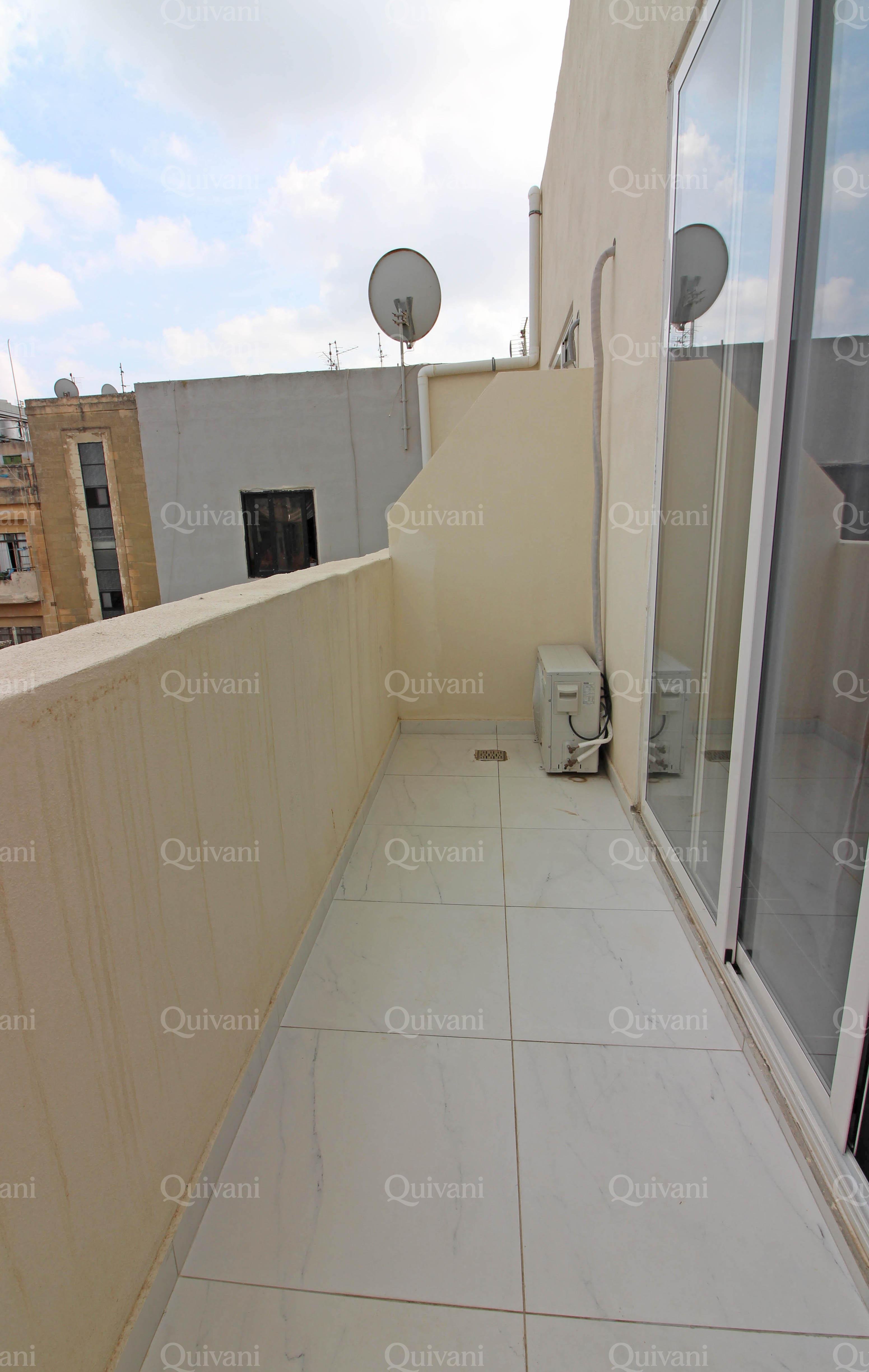 Gzira, Furnished Apartment