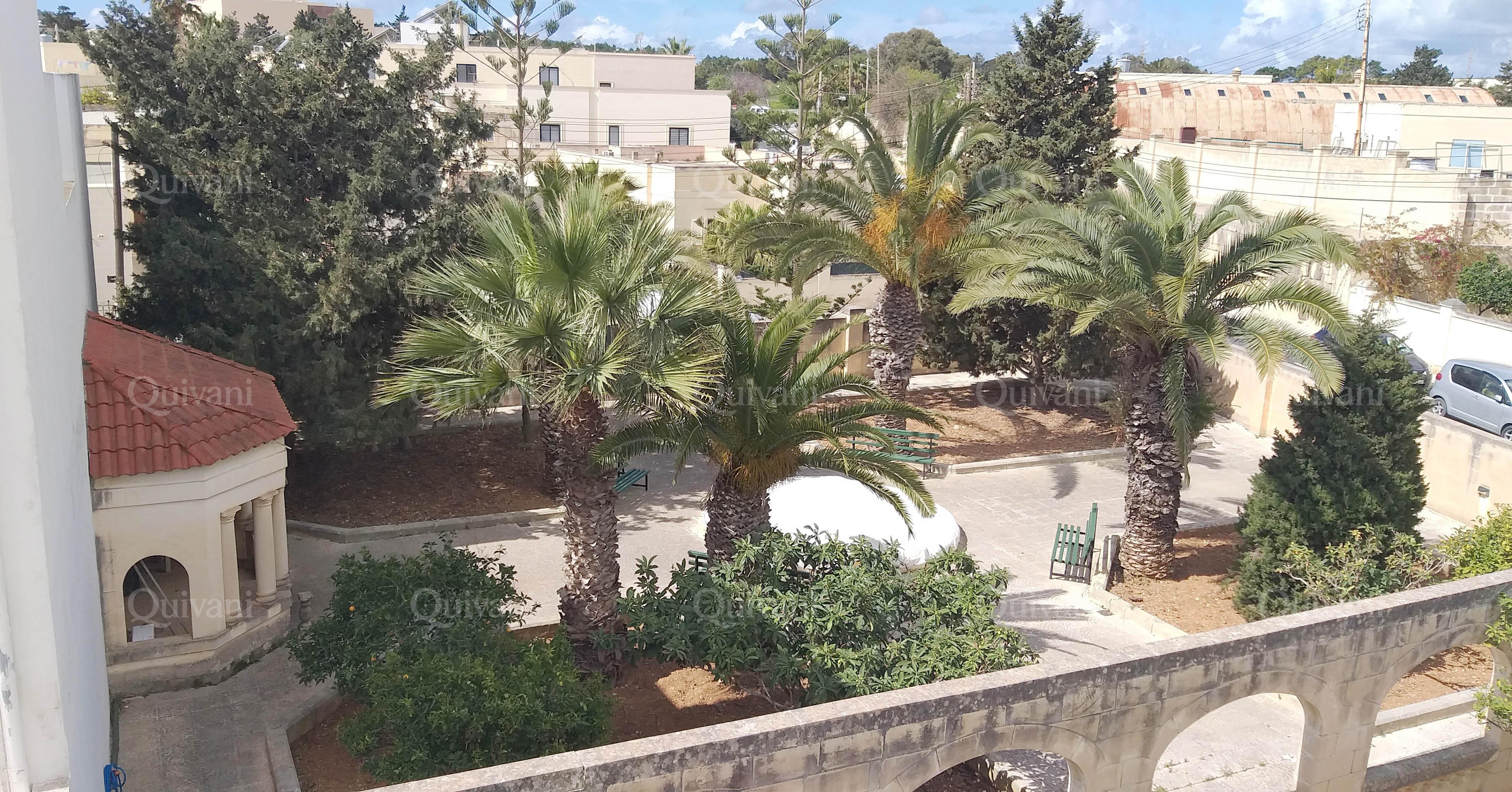 Attard, Furnished Villa