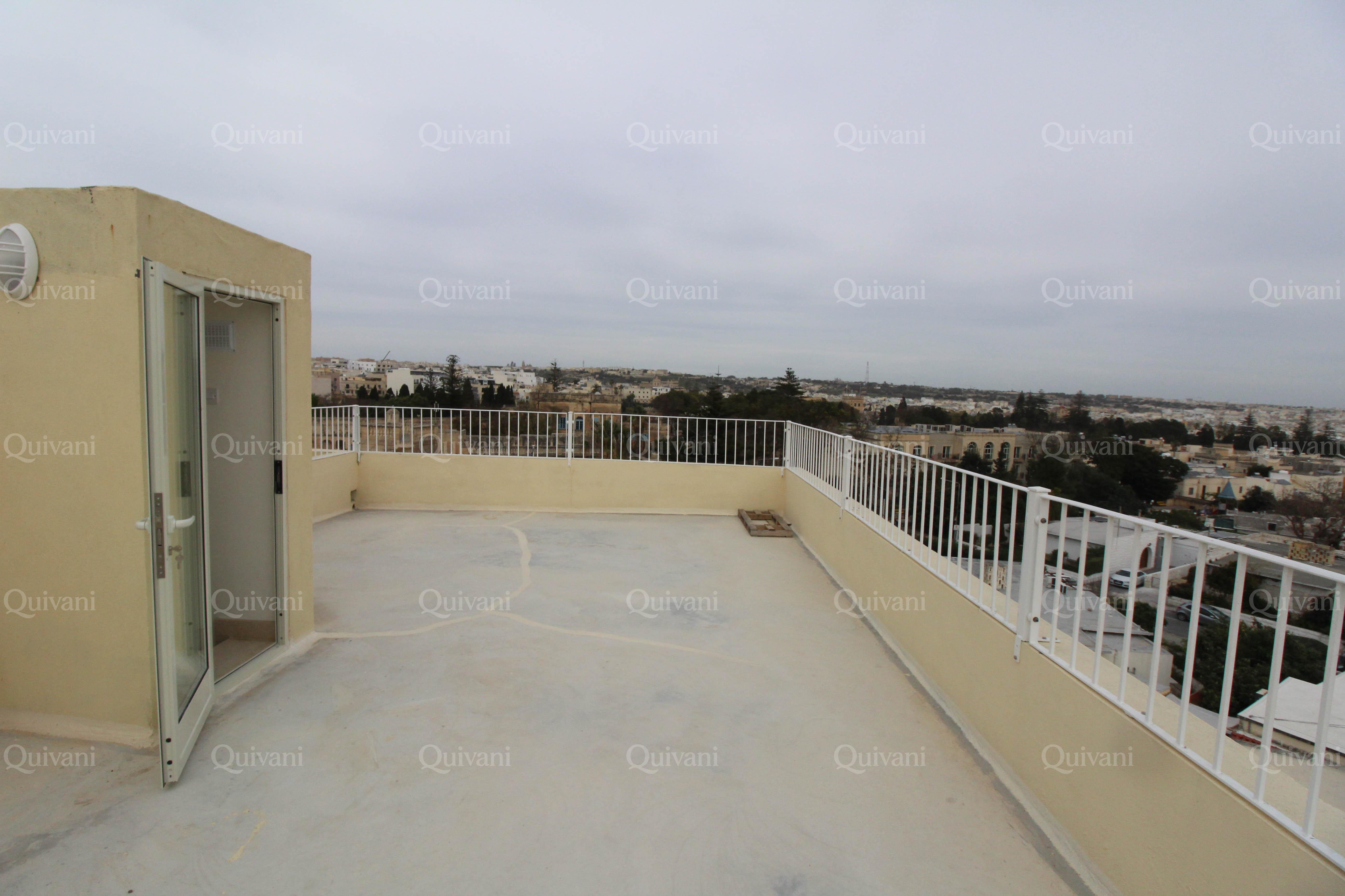 Attard, Furnished Duplex Apartment