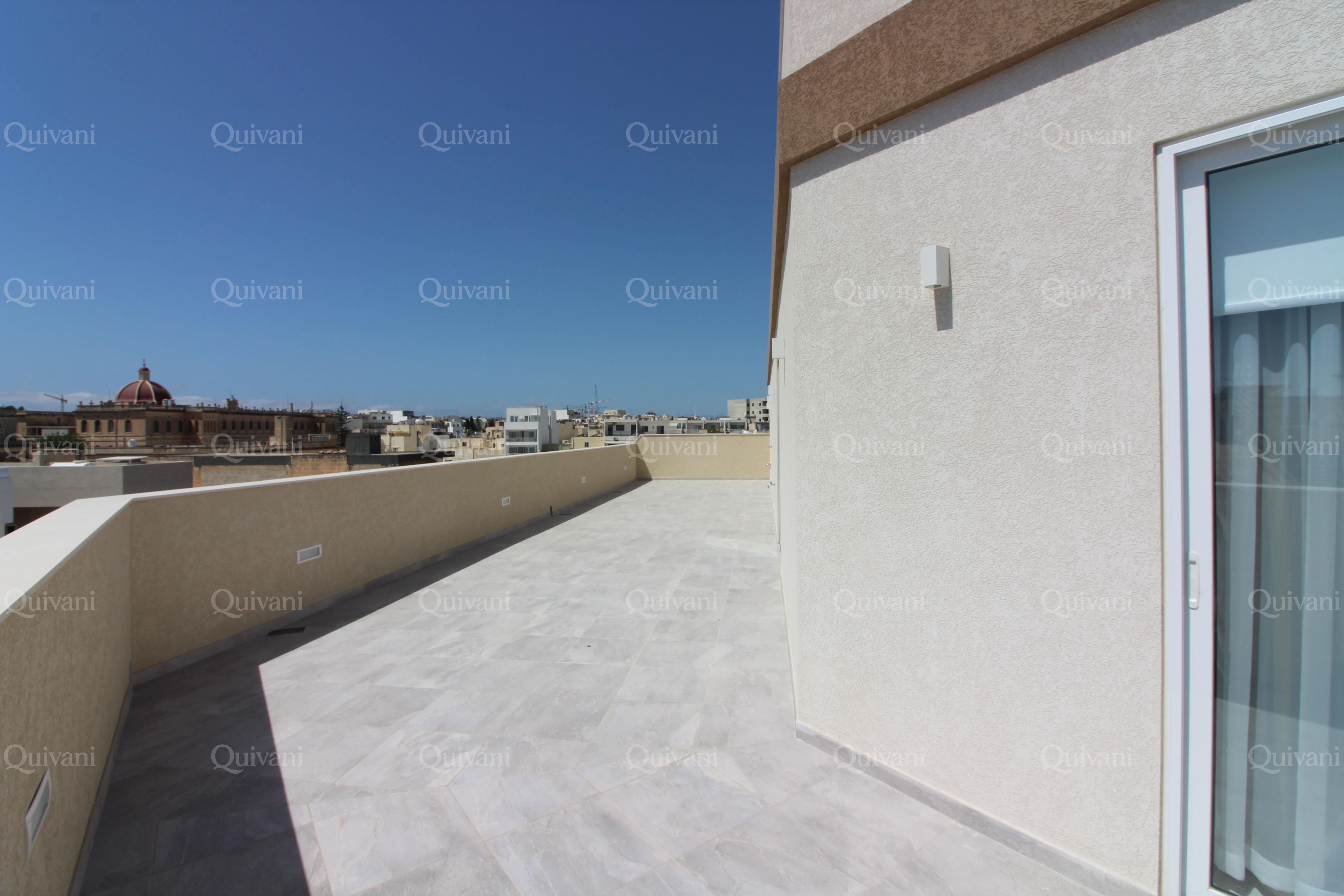 Santa Venera, Furnished Penthouse