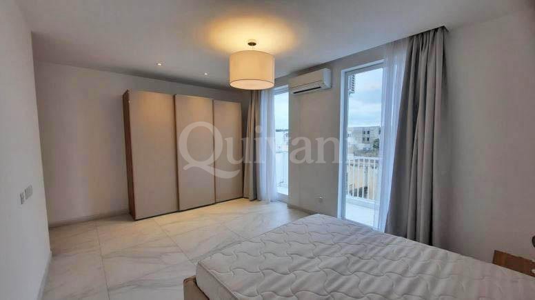 Mosta, Furnished Penthouse