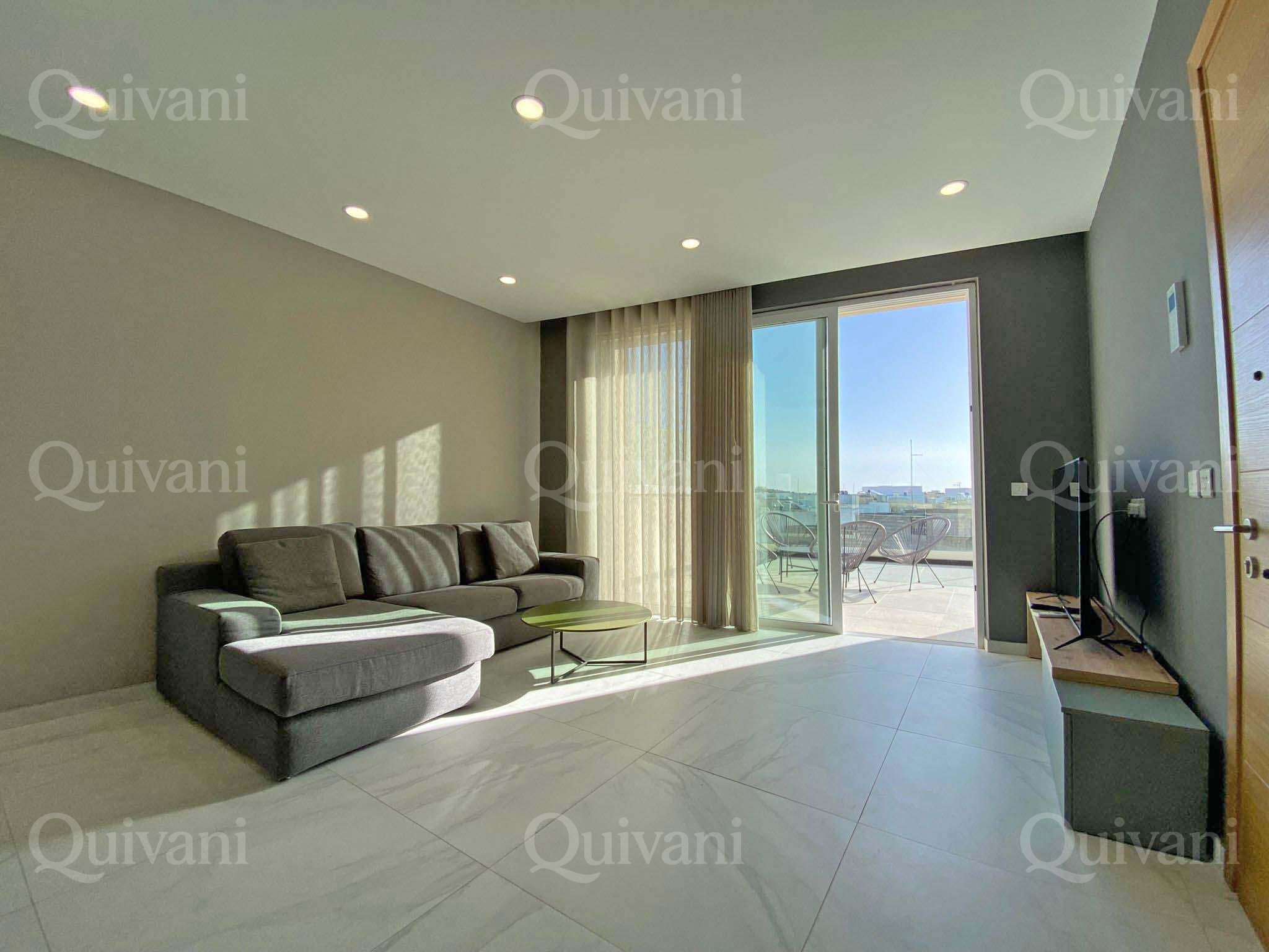 Mosta, Furnished Penthouse