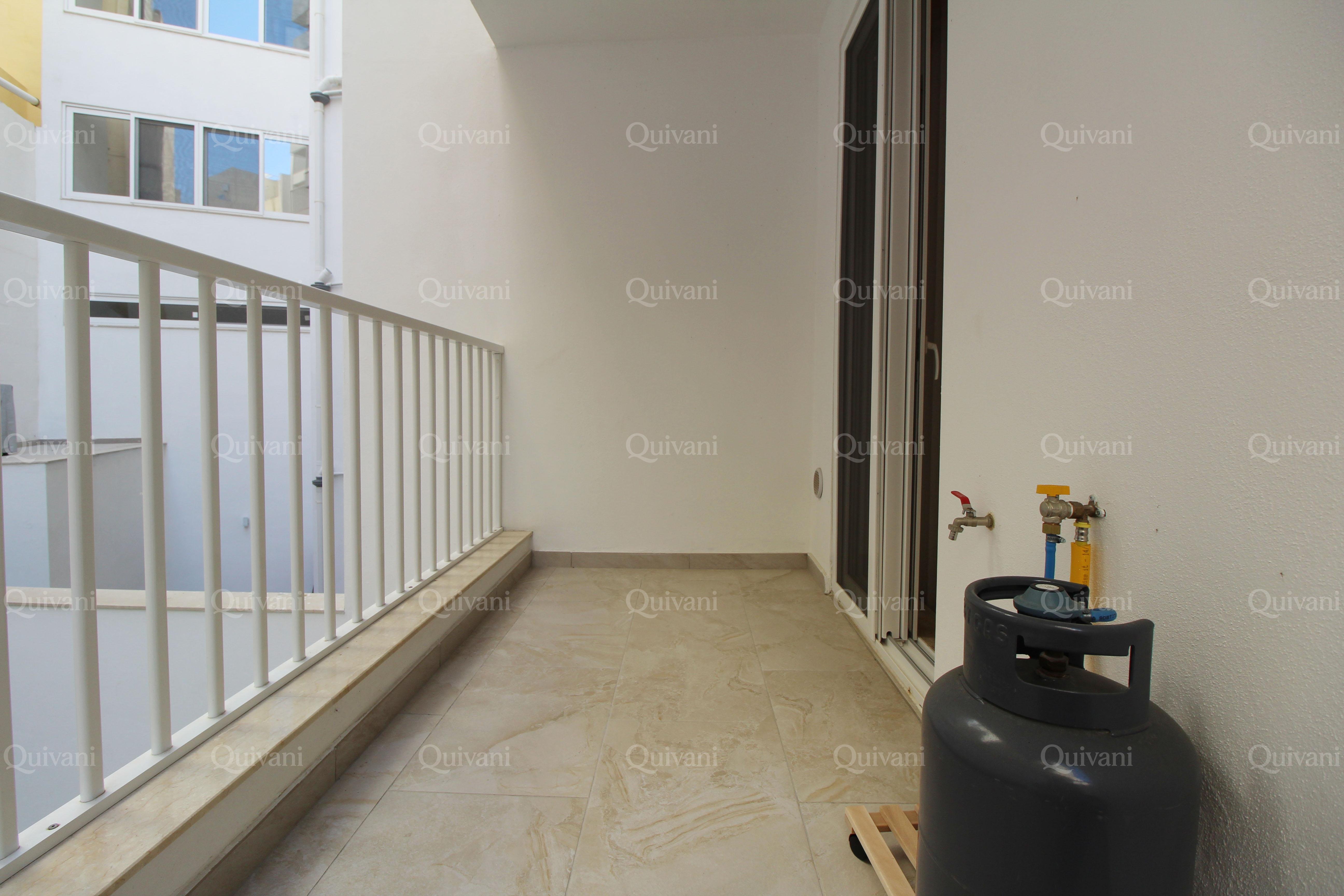 Qawra, Furnished Apartment