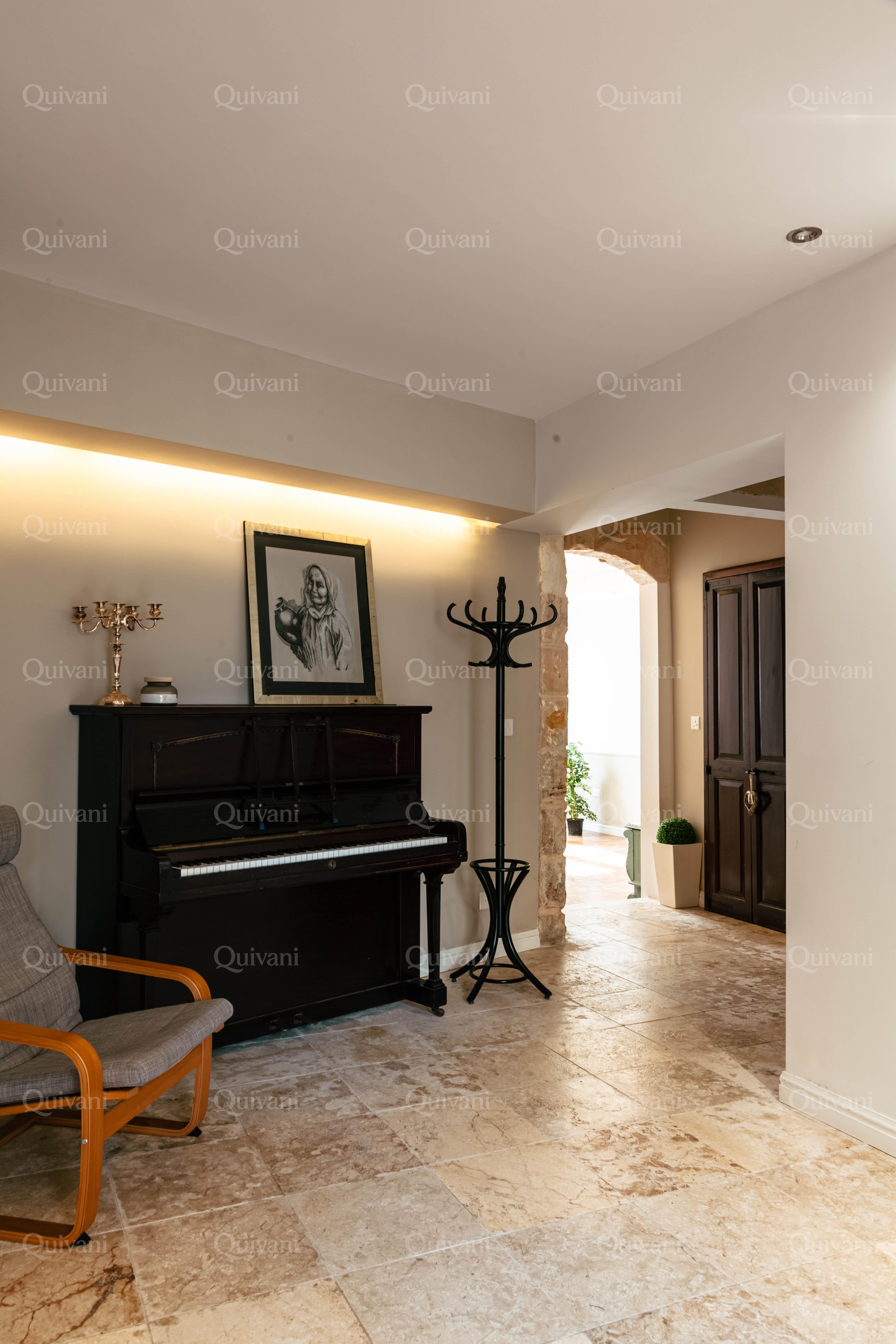 Lija, Furnished Town House