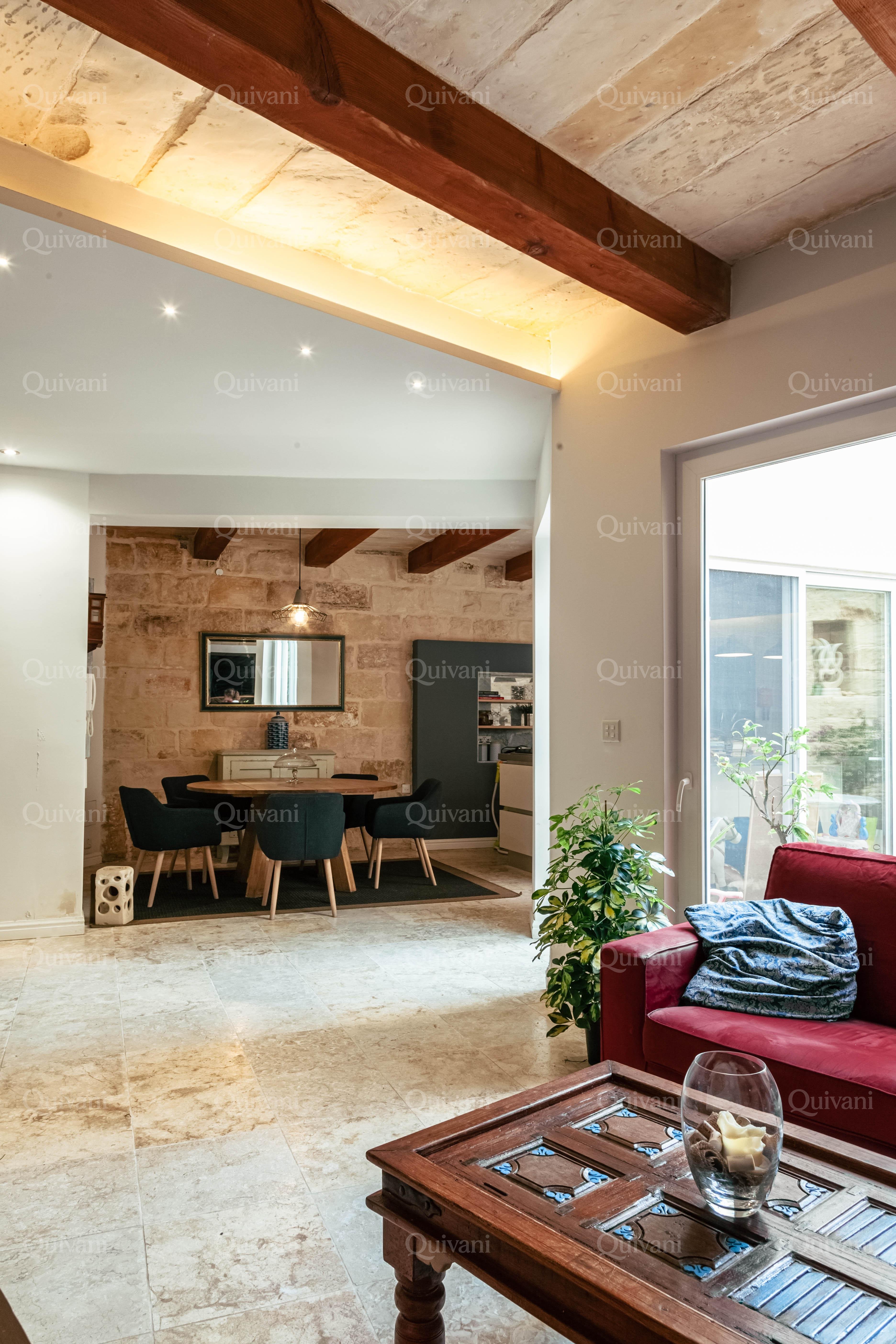Lija, Furnished Town House
