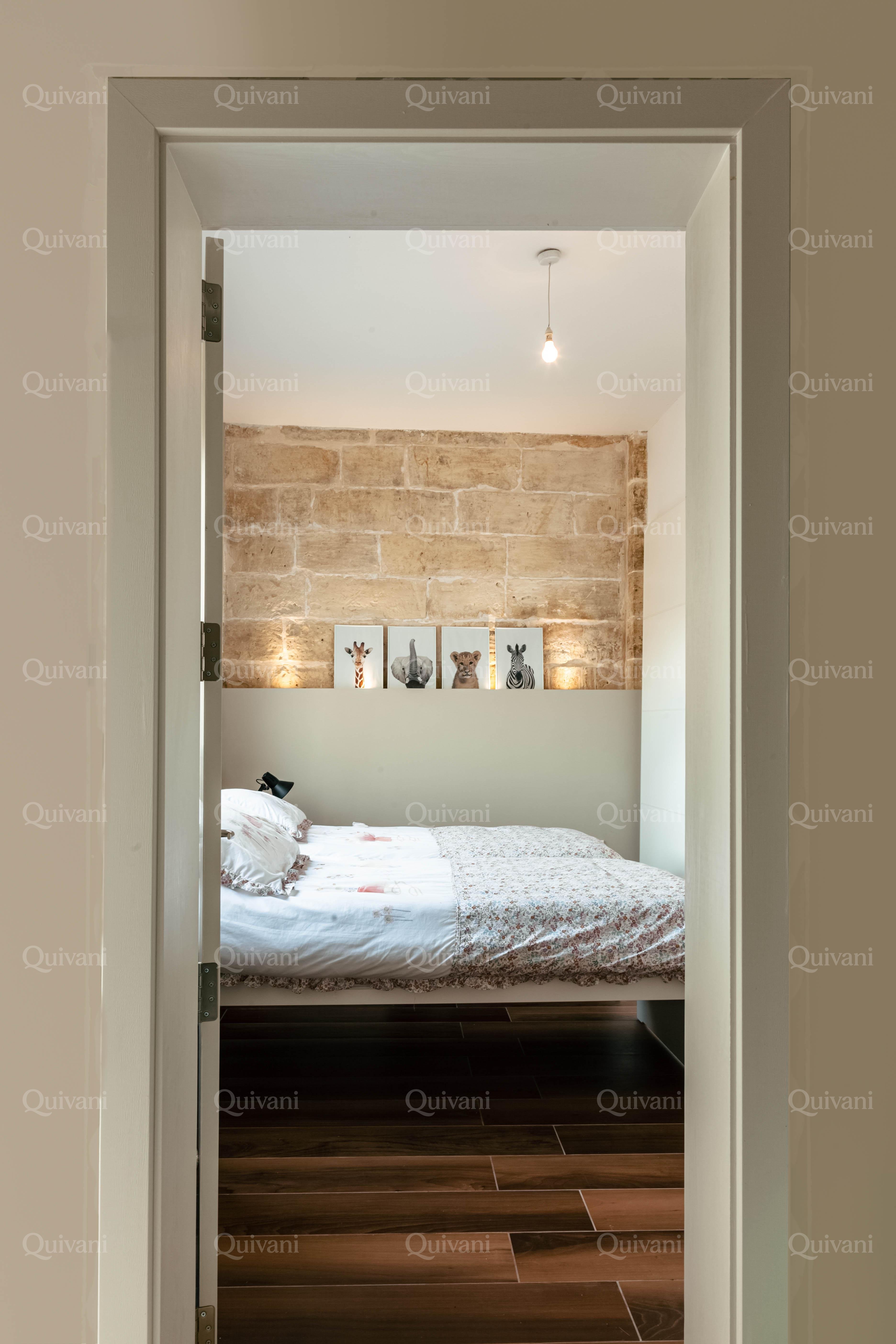 Lija, Furnished Town House