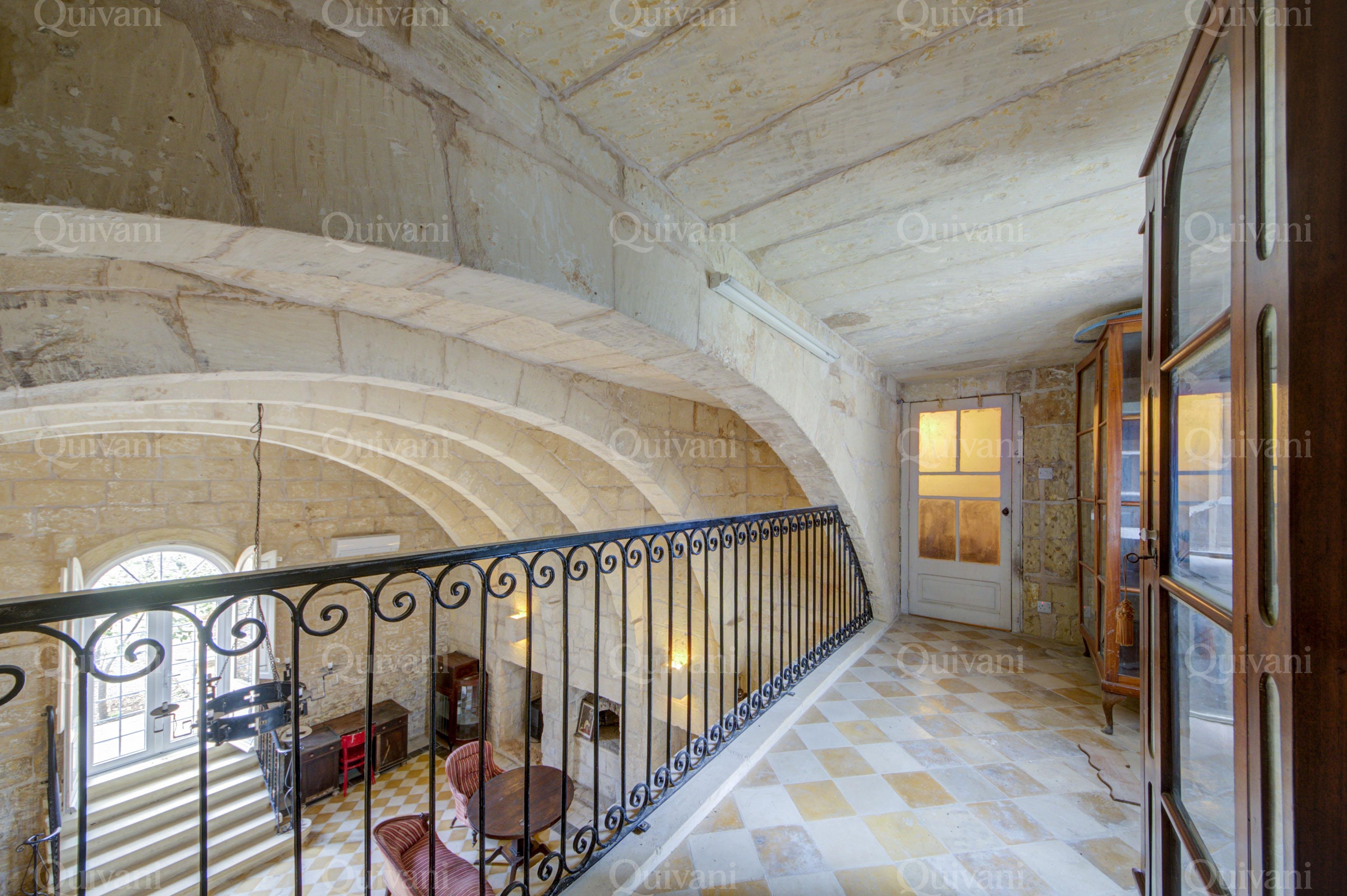Lija, Furnished House of Character