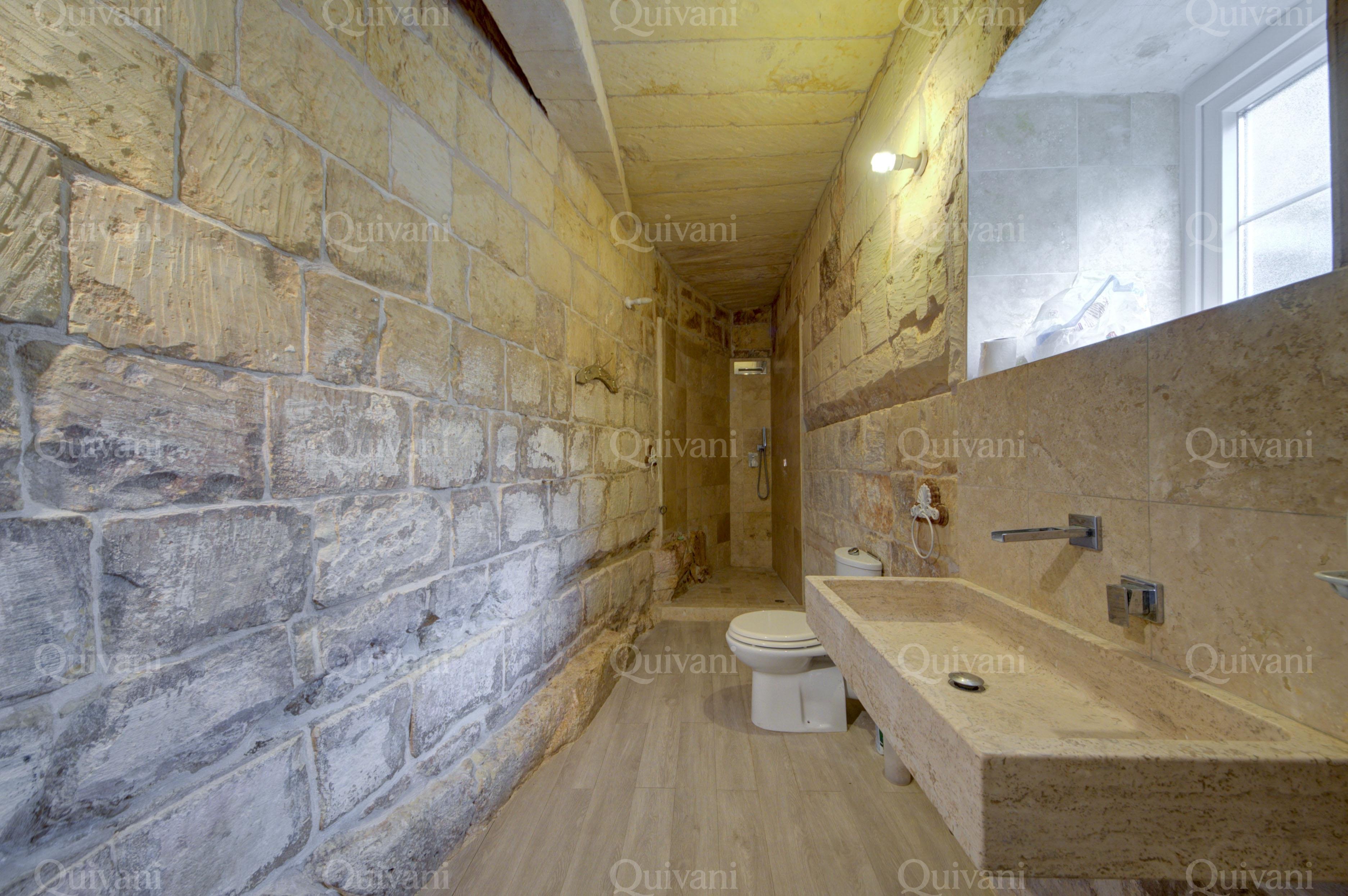 Lija, Furnished House of Character