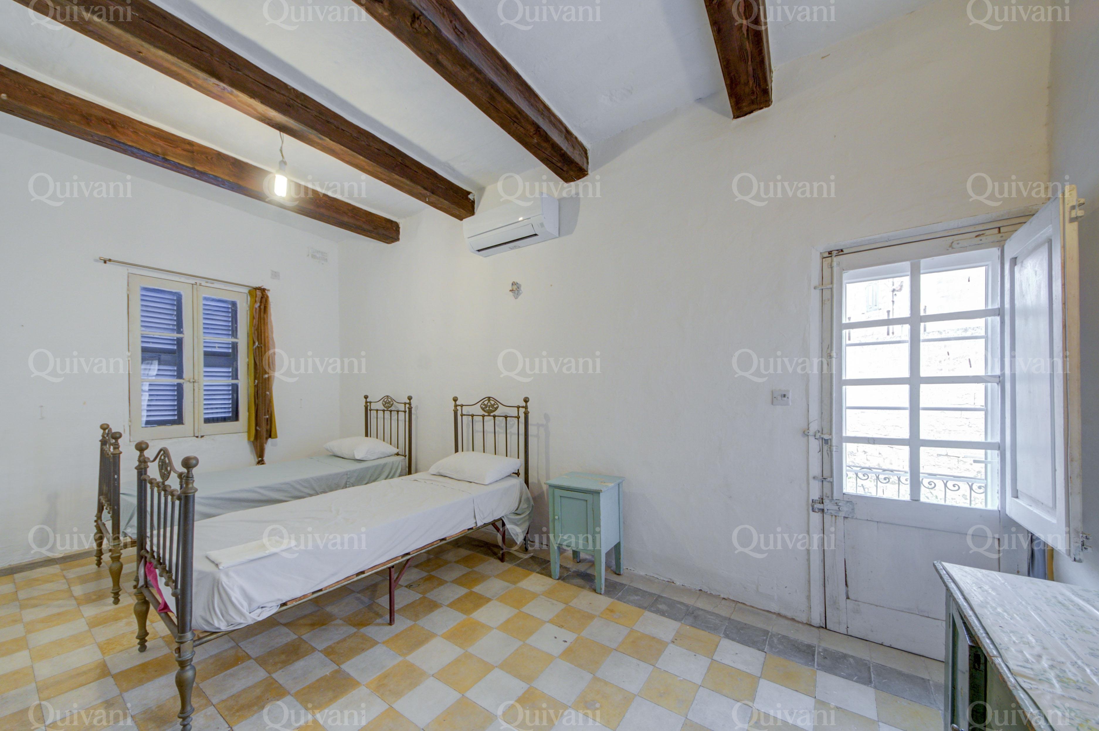 Lija, Furnished House of Character