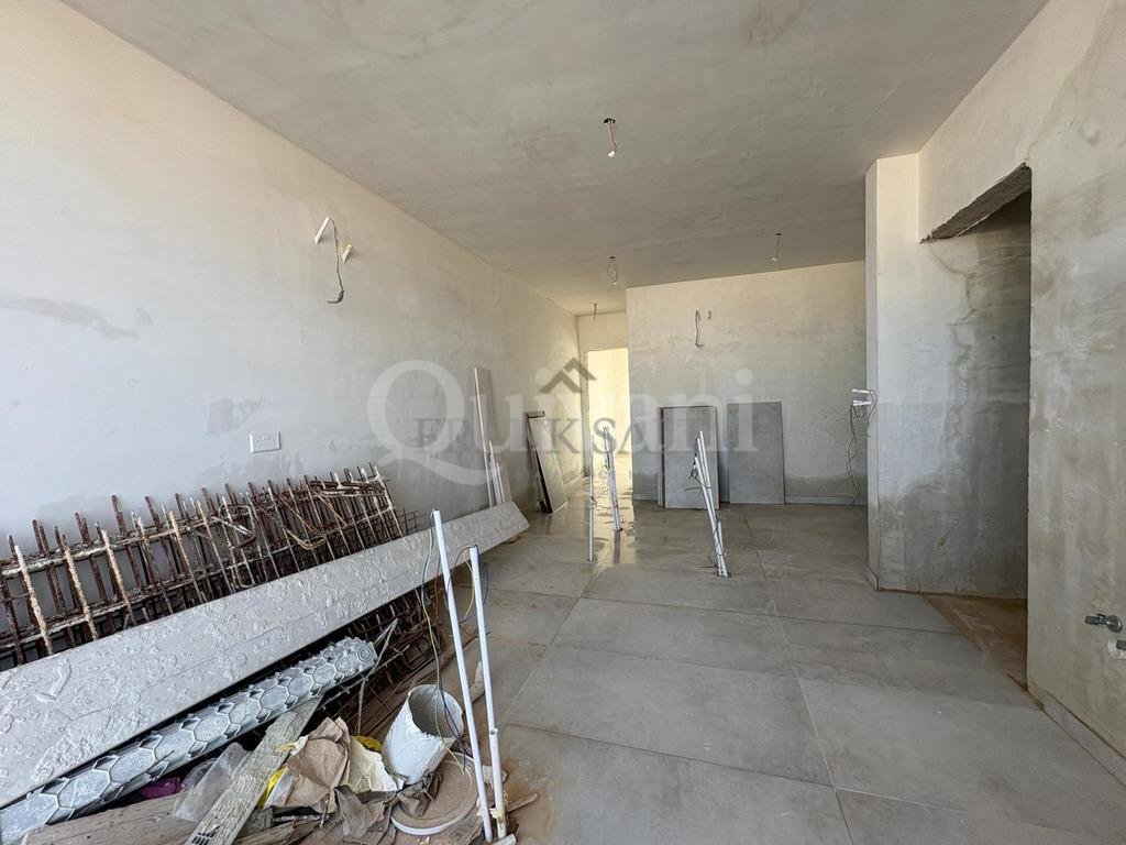 Mosta, Finished Garage
