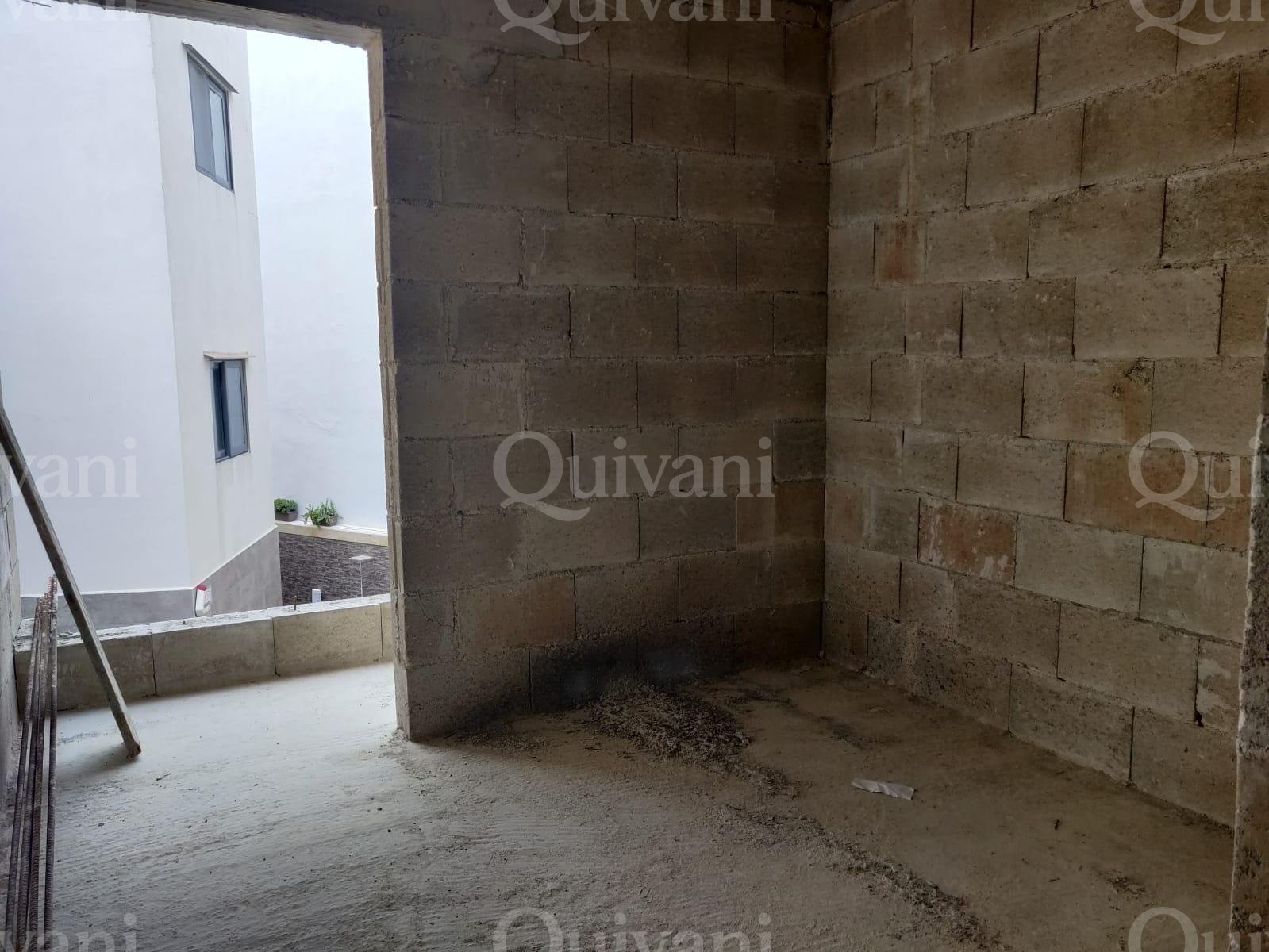 Mosta, Finished Garage