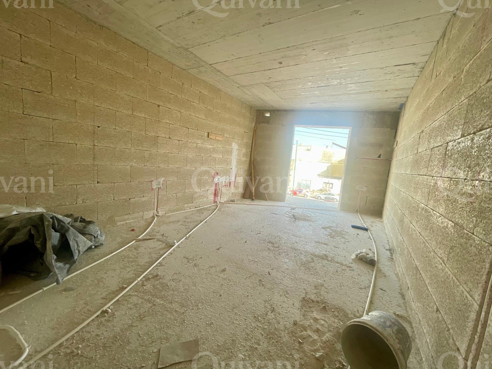Zebbug, Finished Garage