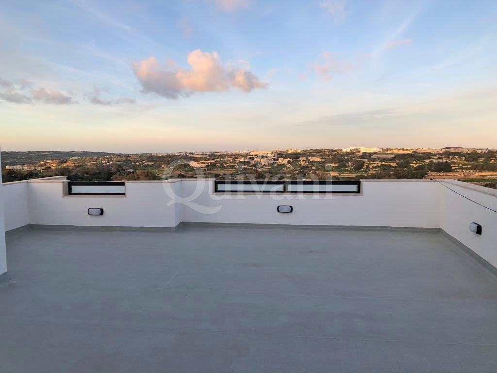 Dingli, Furnished Duplex Maisonette