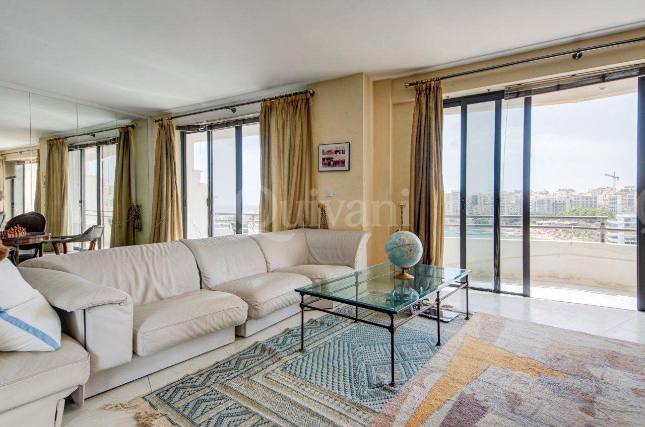 Seafront corner St Julians apartment