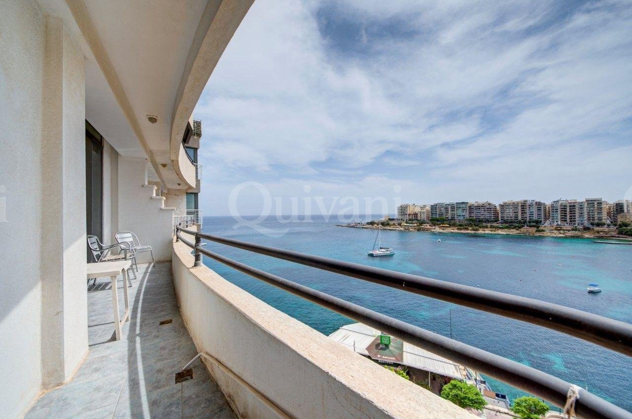 Seafront corner St Julians apartment