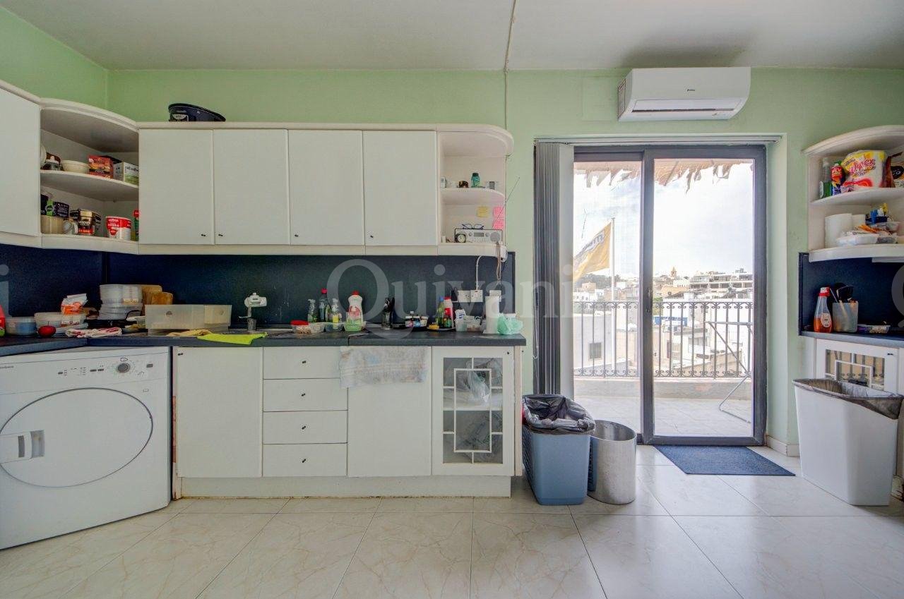 Seafront corner St Julians apartment