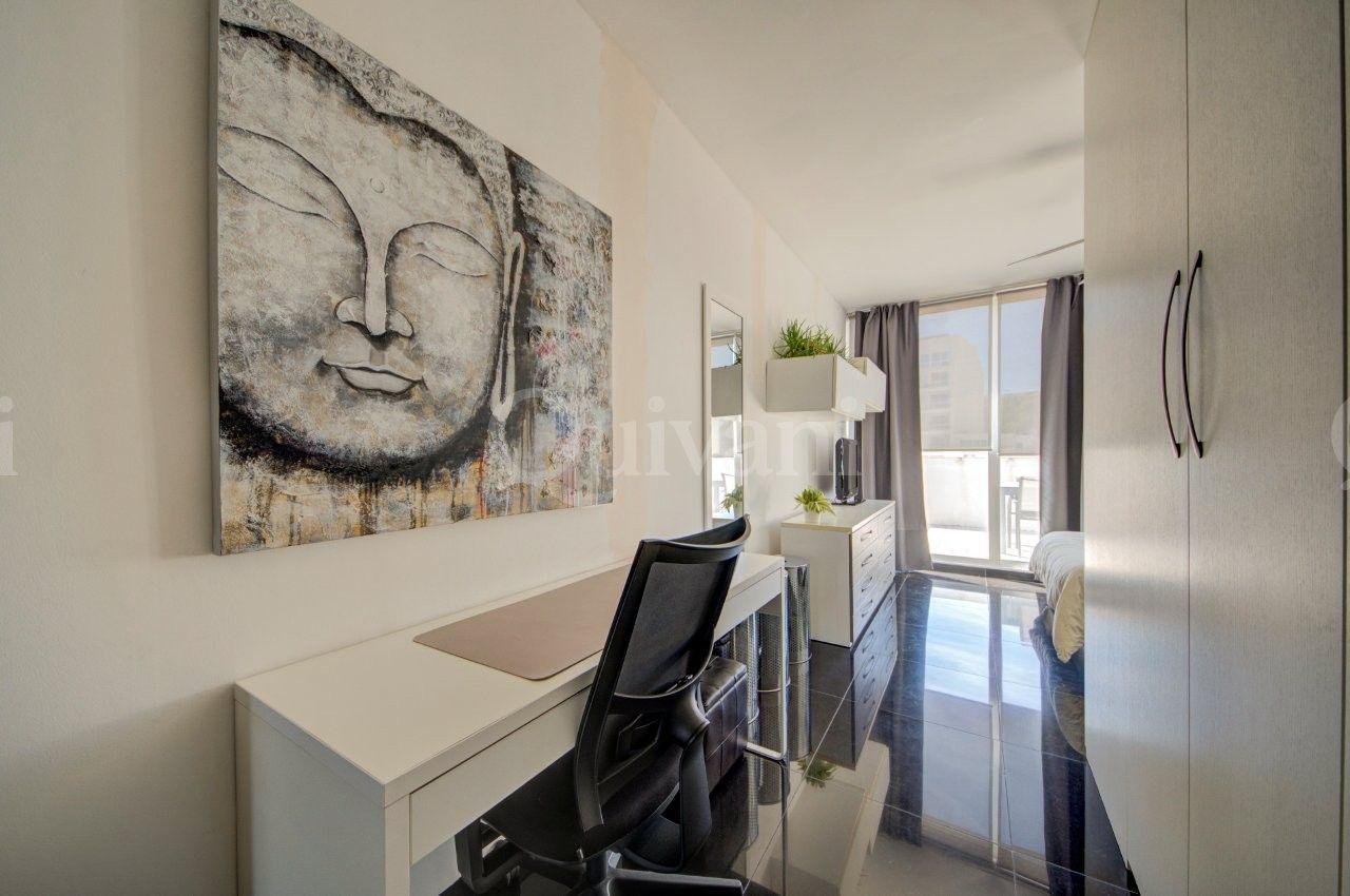 St Julians, Penthouse