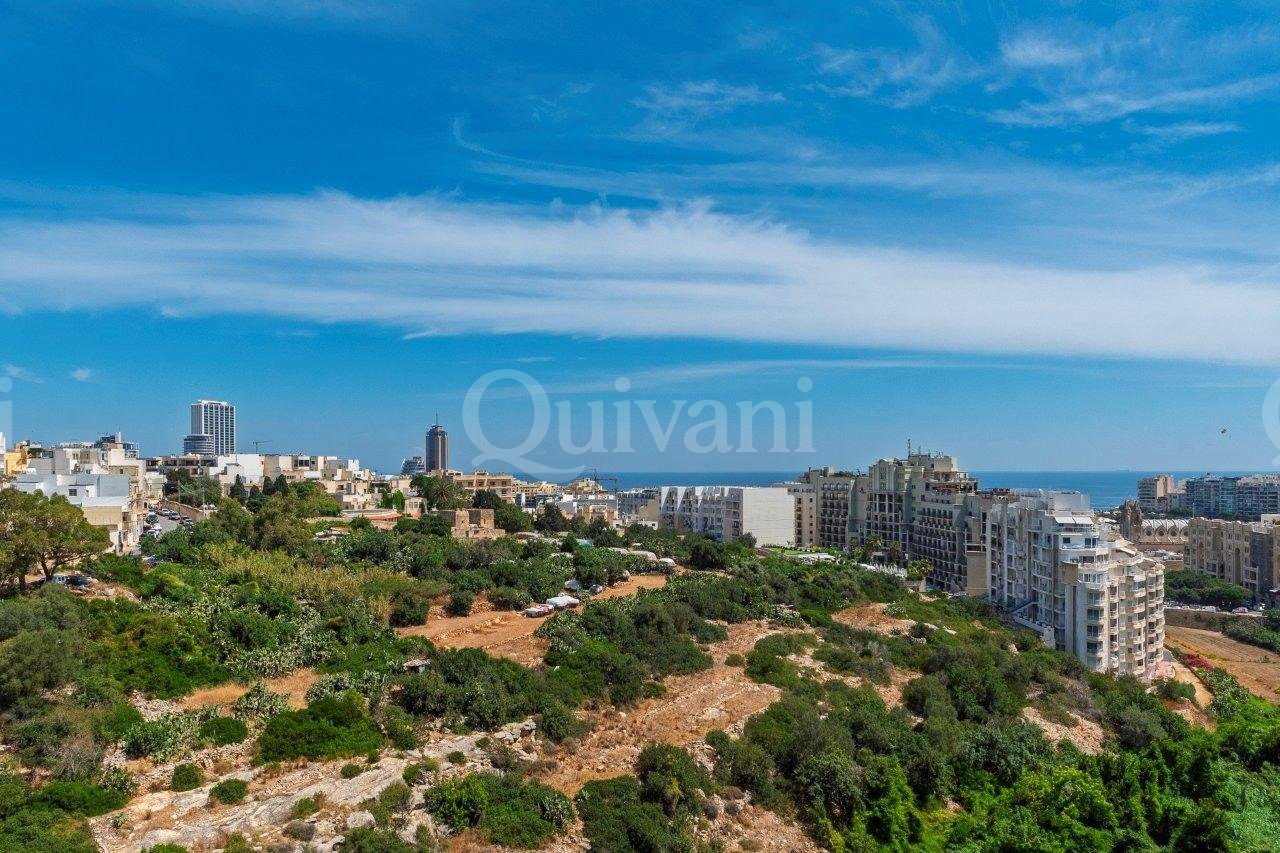 St Julians, Penthouse
