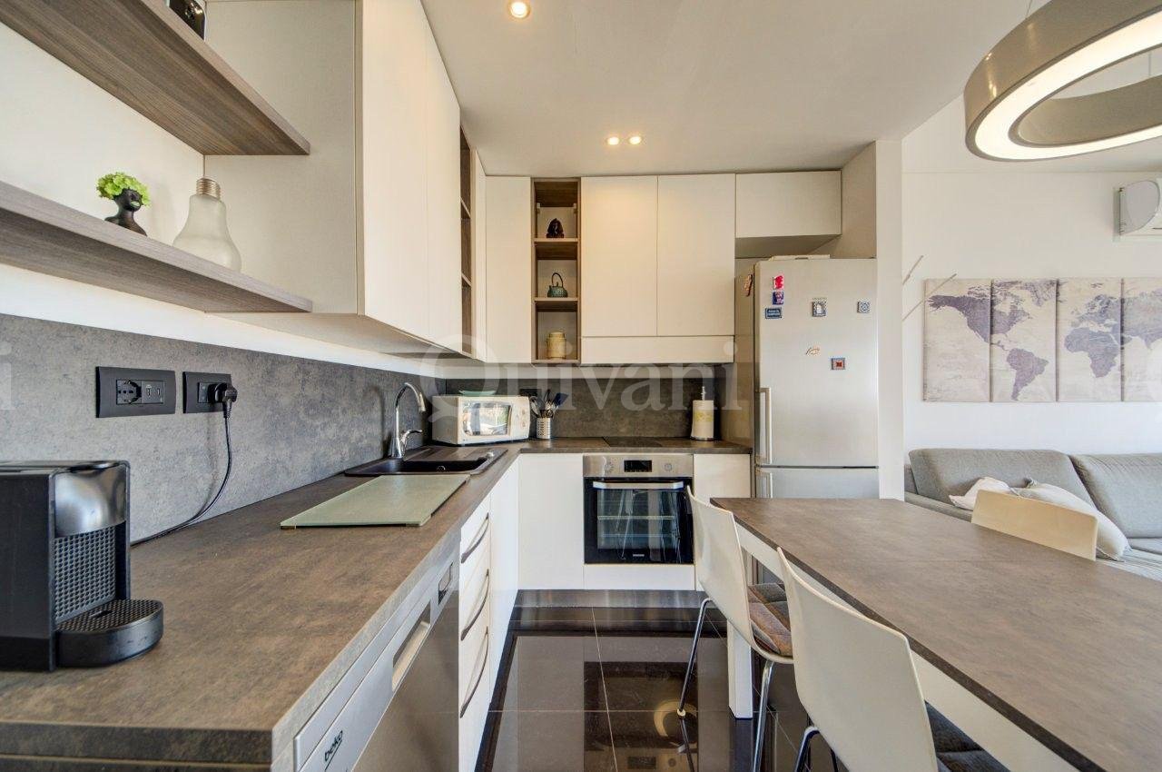 St Julians, Penthouse