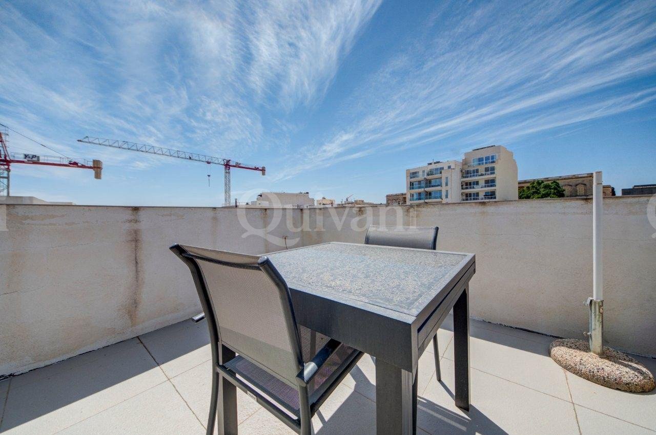 St Julians, Penthouse