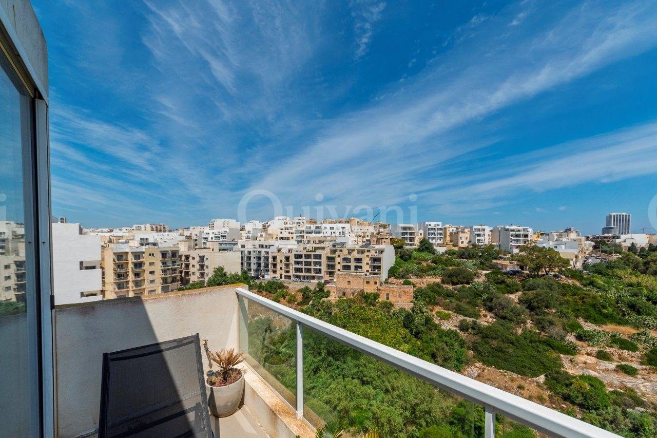 St Julians, Penthouse