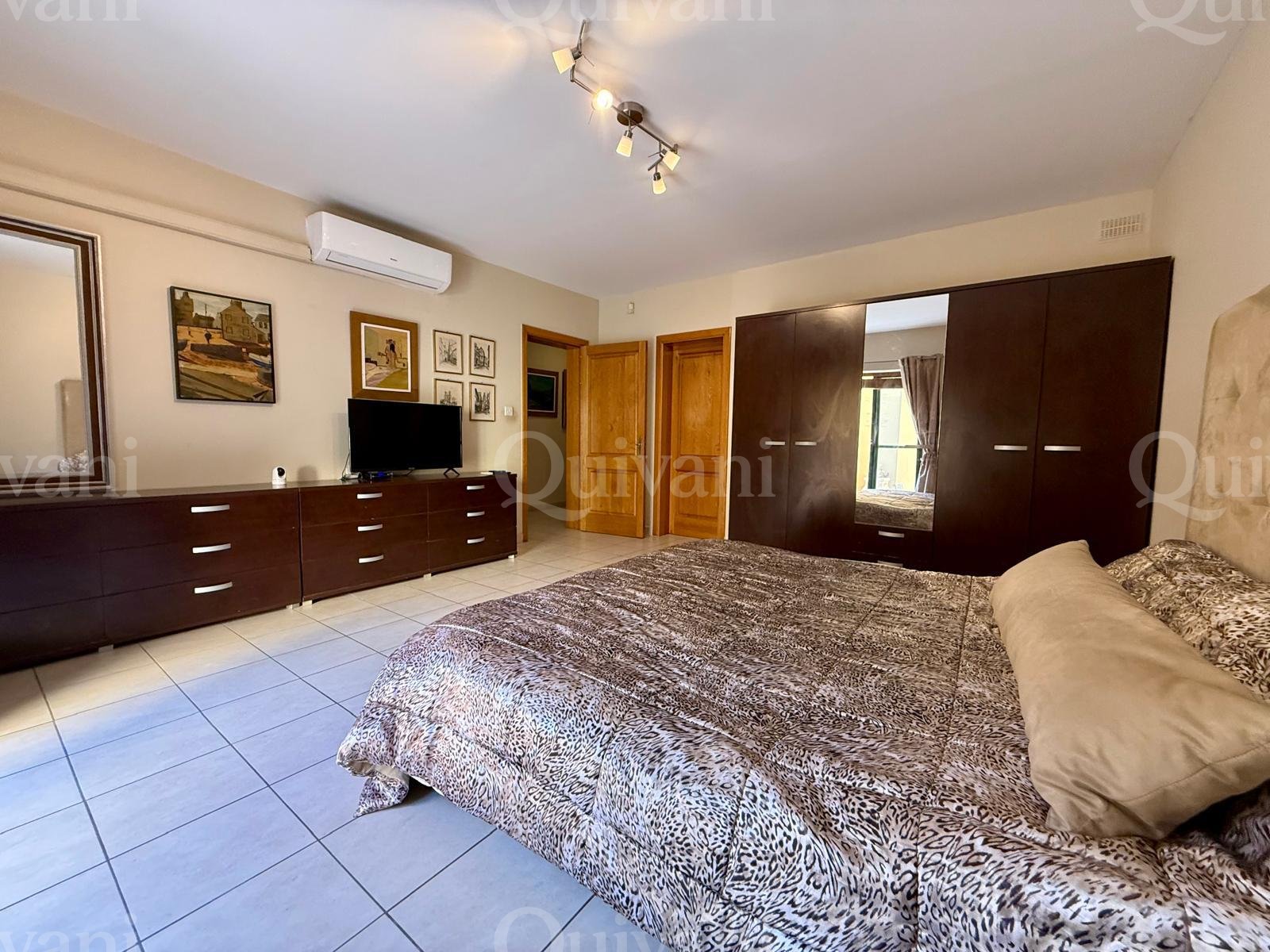 Spacious, Central 3 bedroom apartment in Ibragg/Swieqi