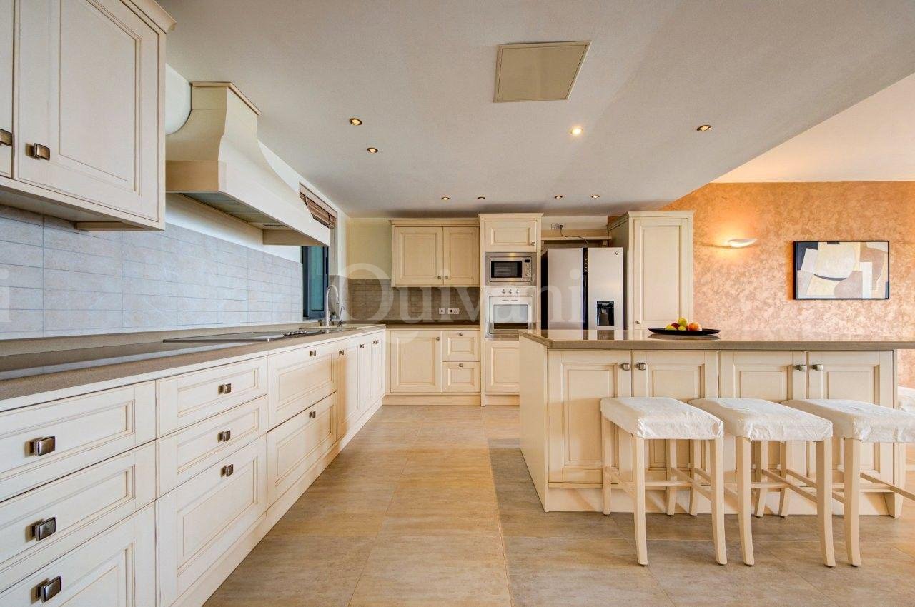 Apartment in Portomaso overlooking Laguna