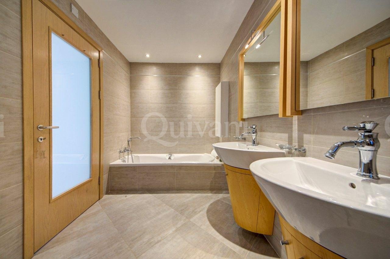 Apartment in Portomaso overlooking Laguna