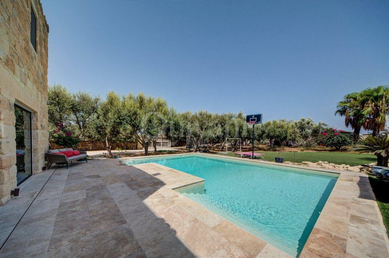 Exceptional Countryside Residence in Naxxar