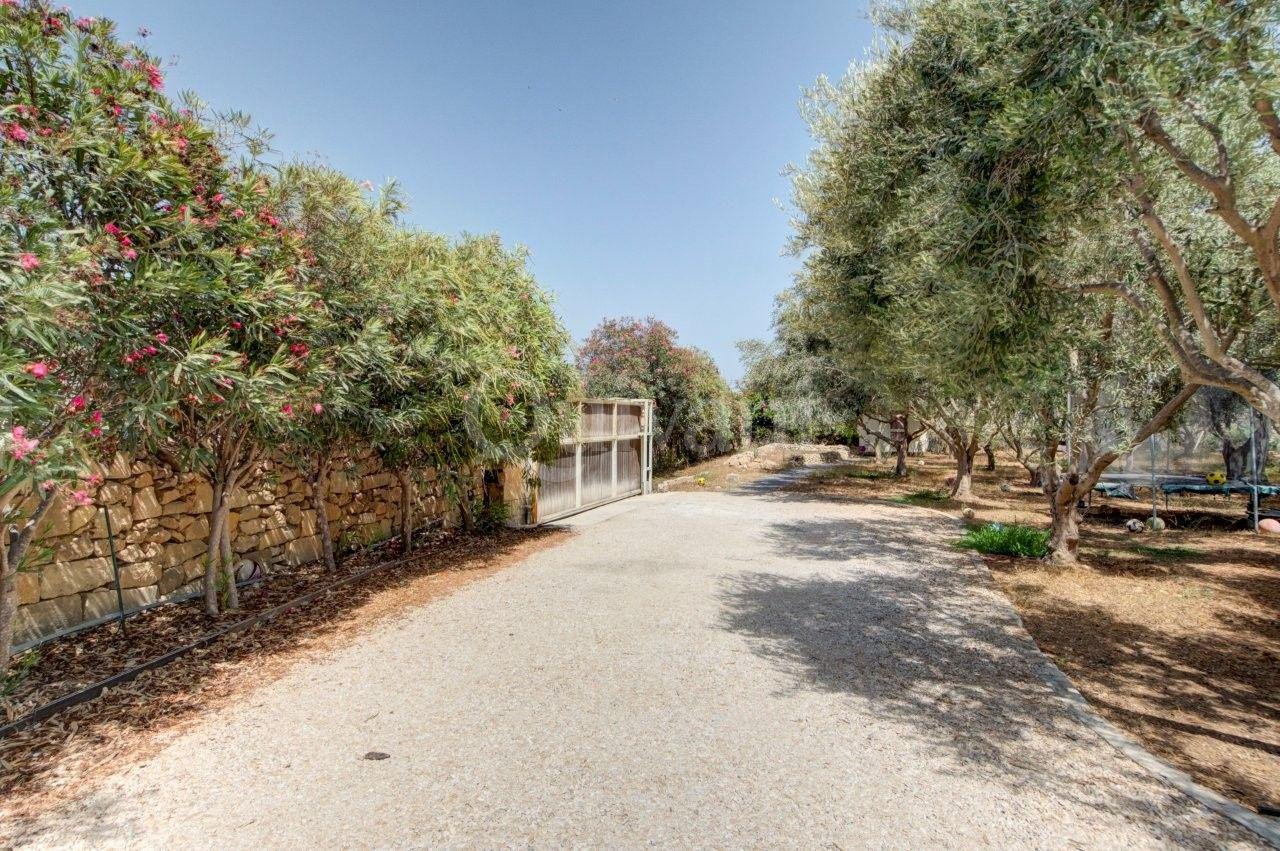 Exceptional Countryside Residence in Naxxar