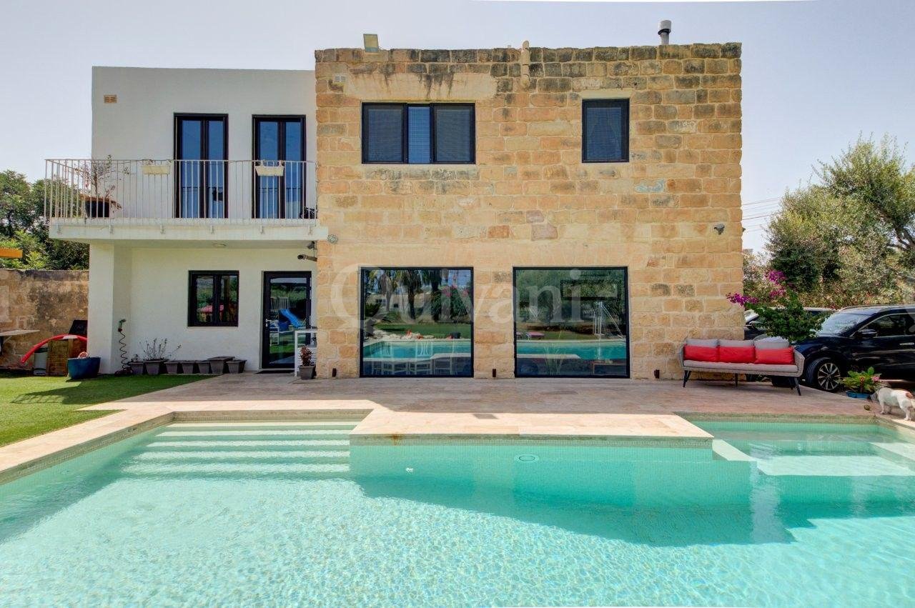 Exceptional Countryside Residence in Naxxar