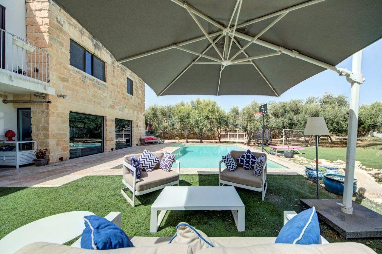 Exceptional Countryside Residence in Naxxar