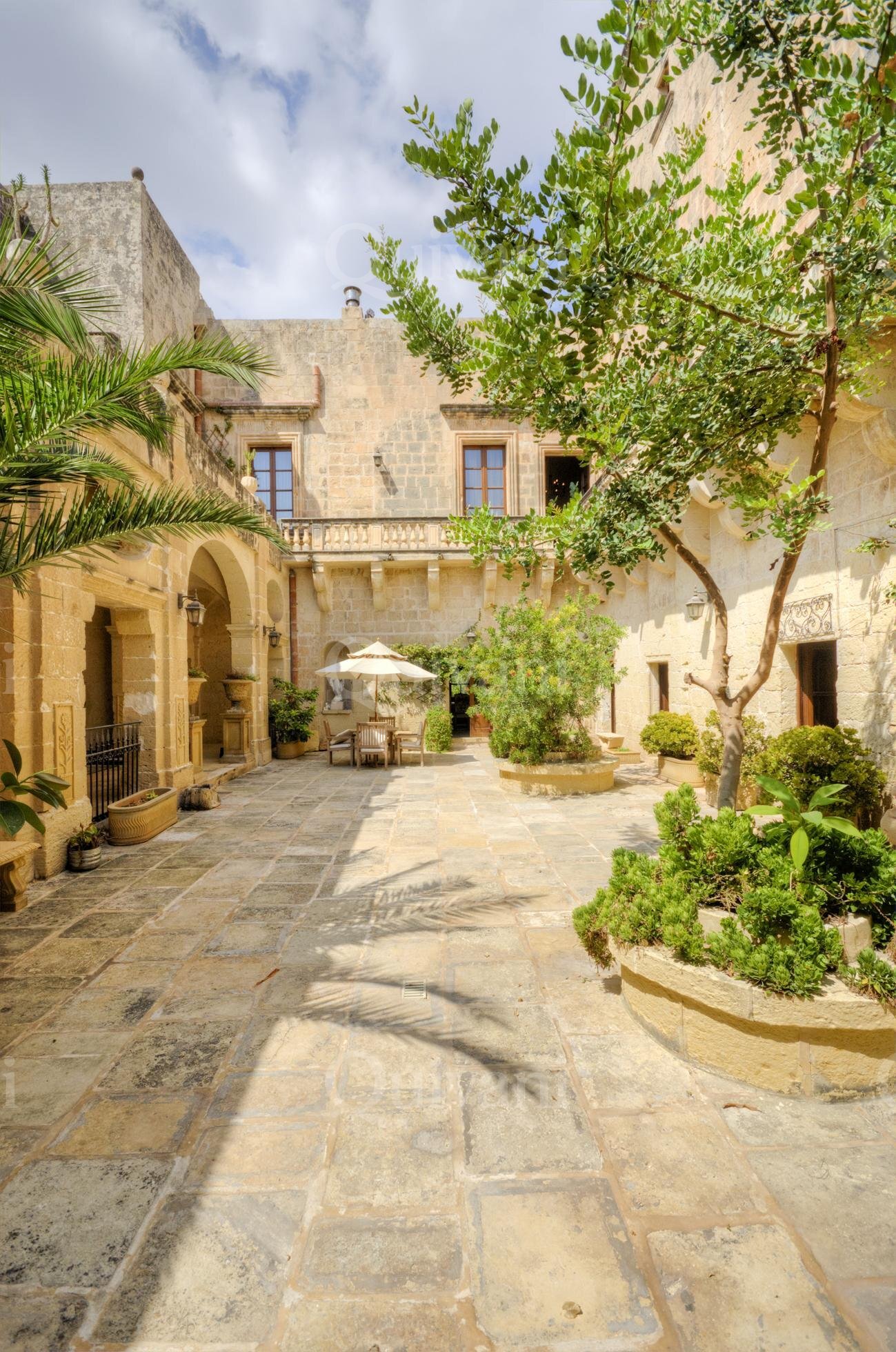 Qormi, Converted Palazzo