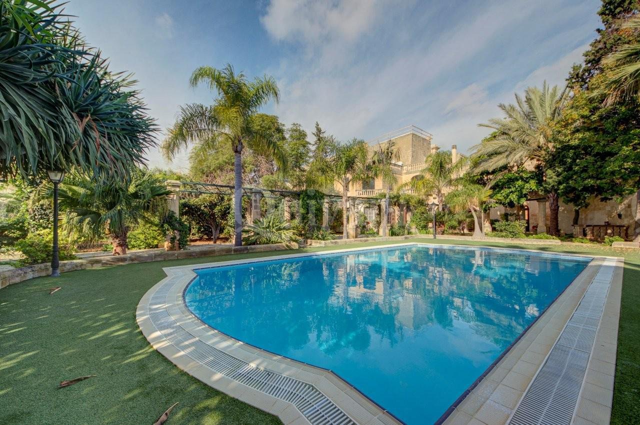 Balzan, Converted House of Character
