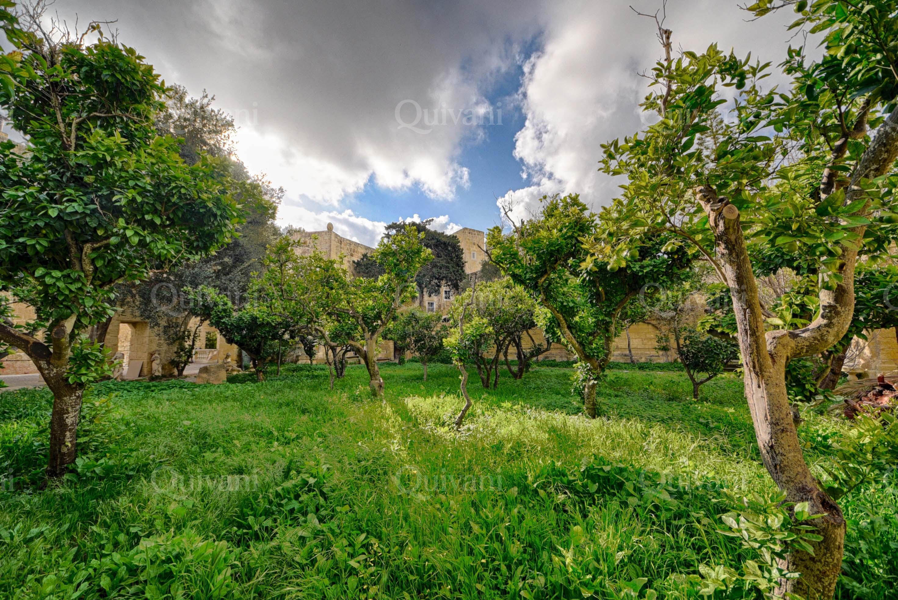 Lija, Converted Palazzo