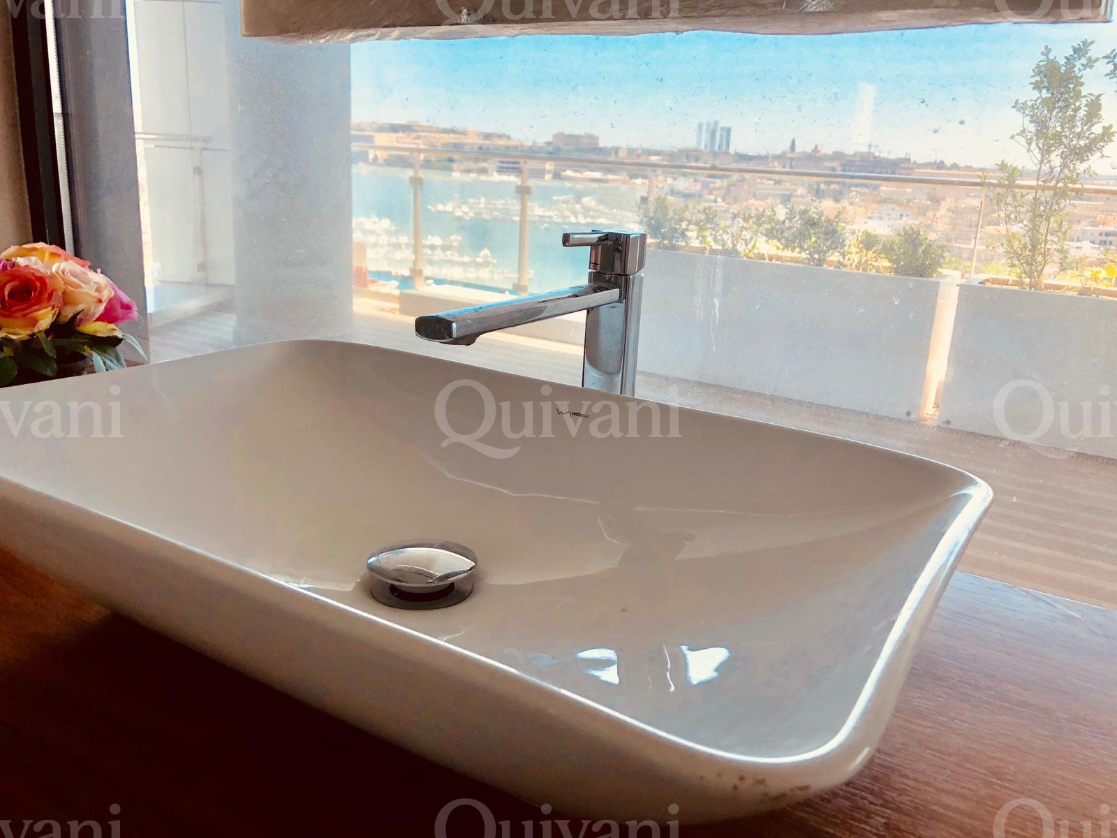 Gzira, Furnished Apartment 1102
