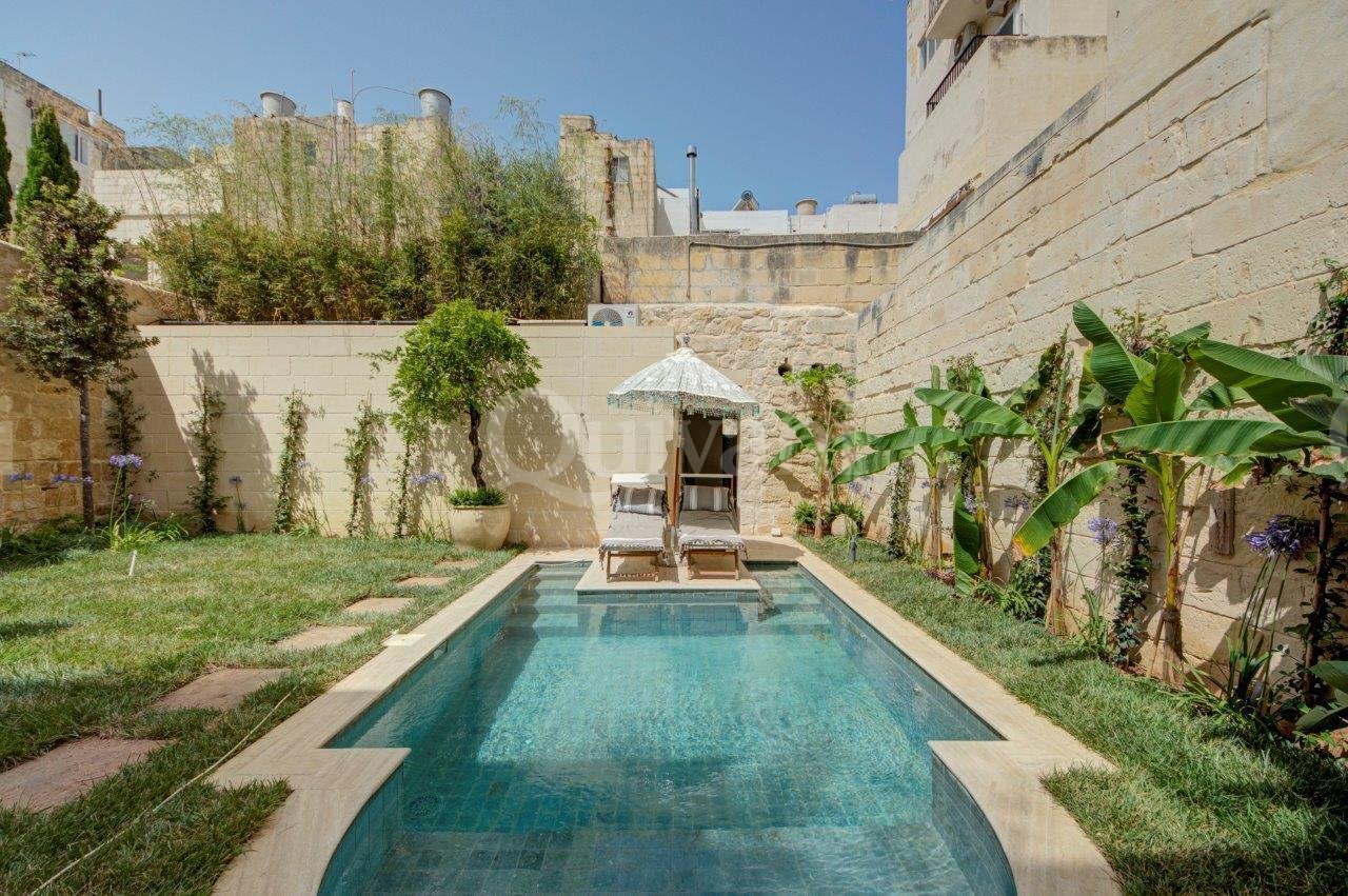 Sliema, Converted Townhouse