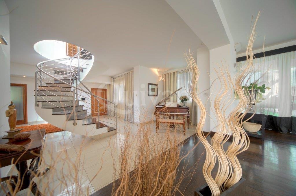 St Julians, Furnished Penthouse