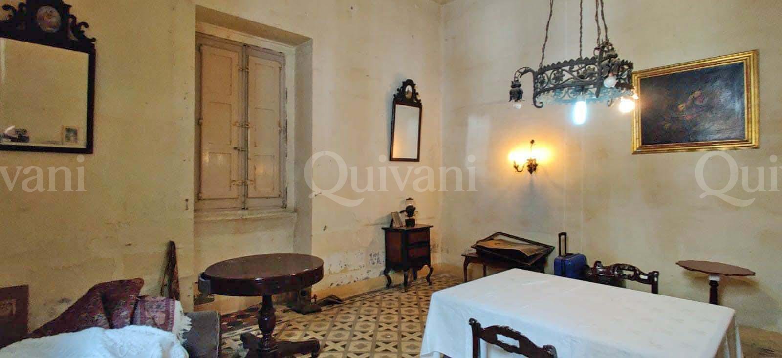 Sliema, Unconverted Town House