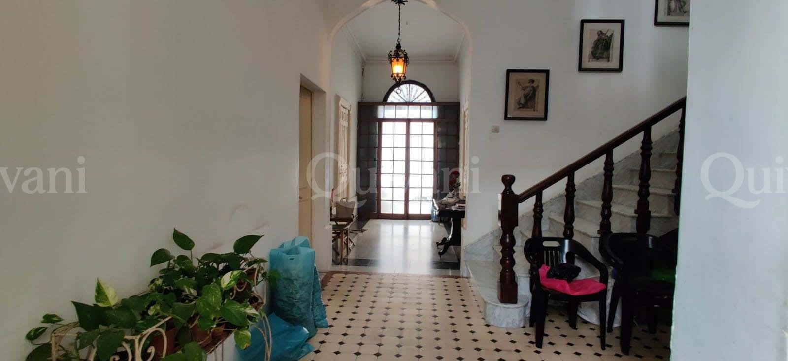 Sliema, Unconverted Town House