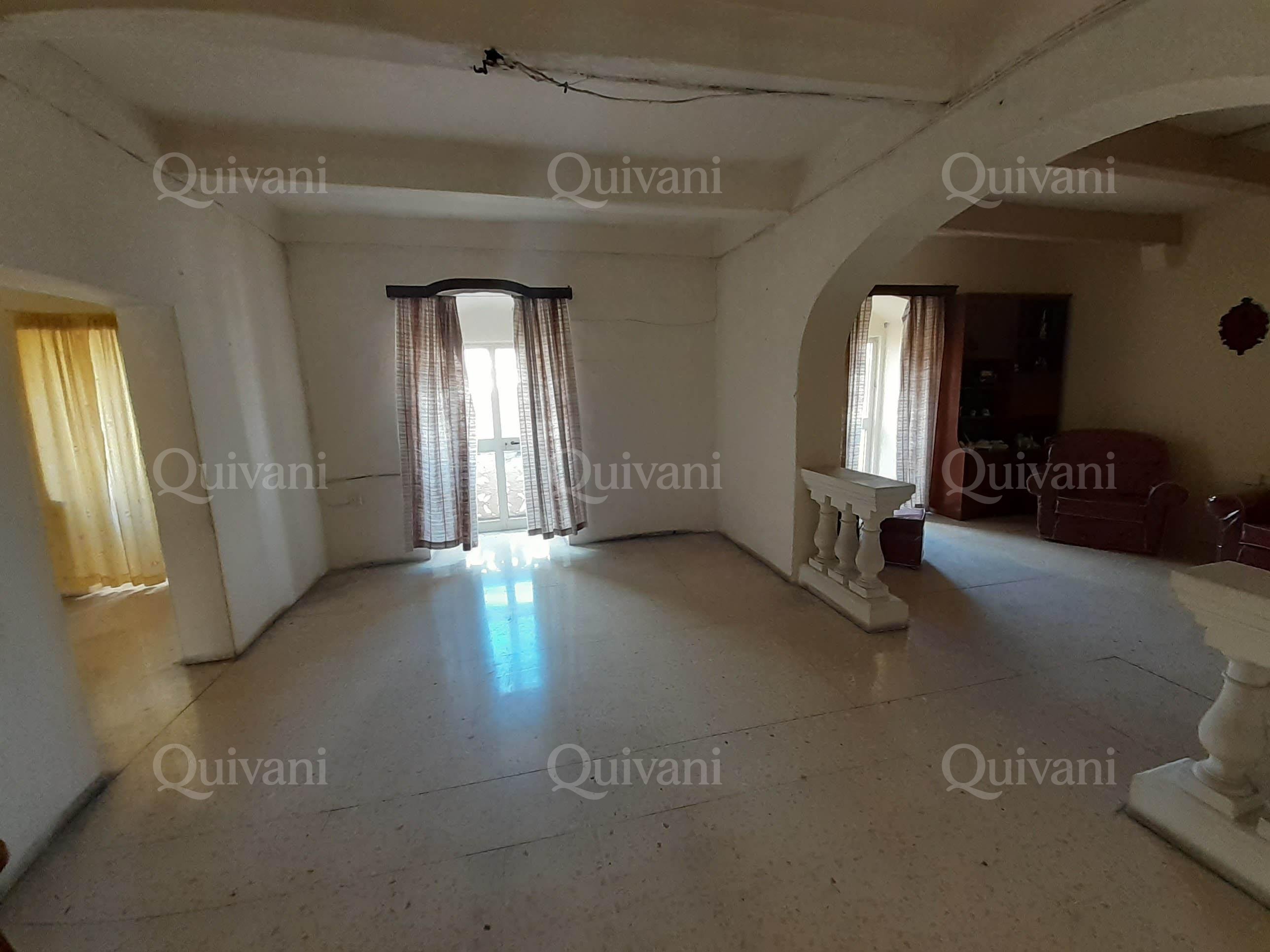 Qormi, Unconverted Palazzino