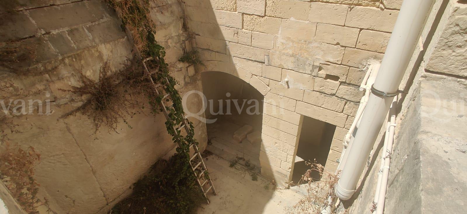 Hamrun, Unconverted Townhouse