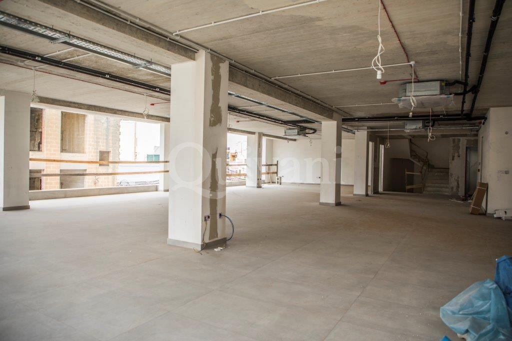 Qormi, Shell Office