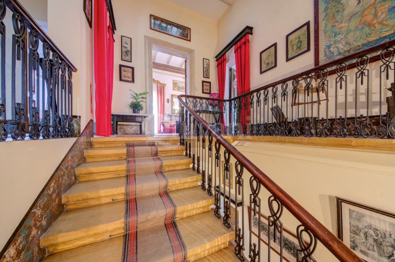 Lija, Converted Palazzo